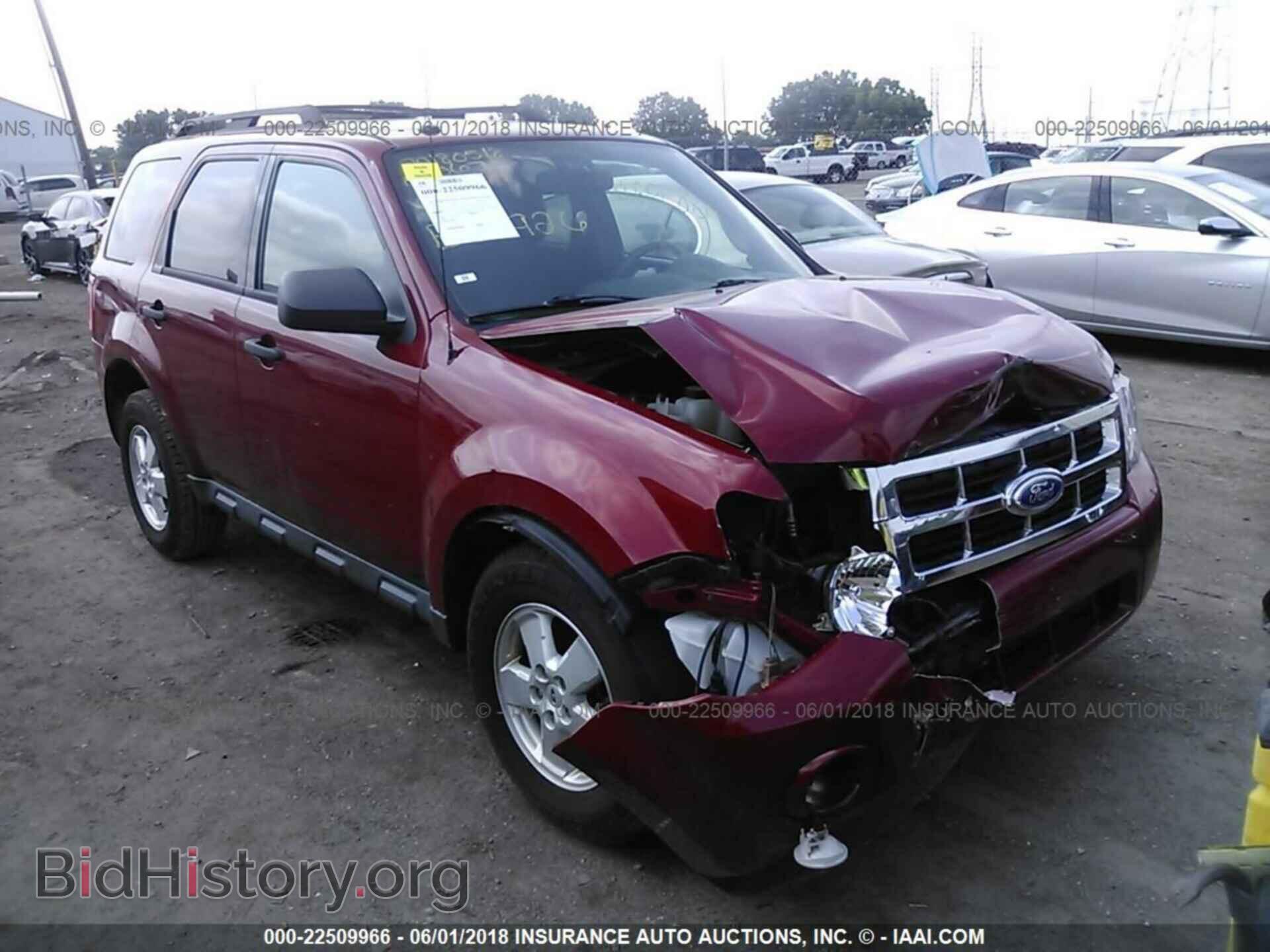Photo 1FMCU9D79BKB89926 - Ford Escape 2011