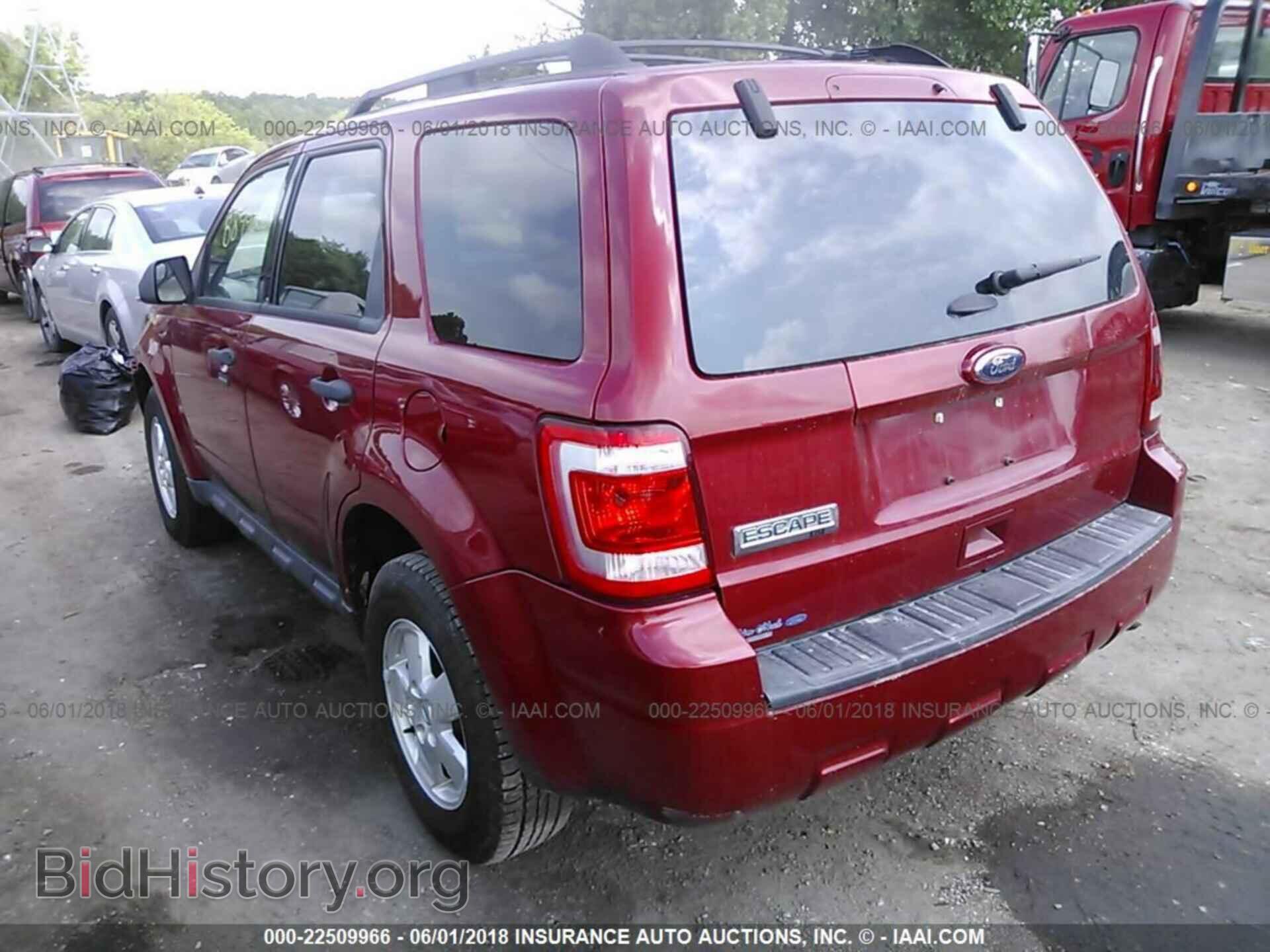 2011 Ford Escape - VIN: 1FMCU9D79BKB89926 - Фото 3