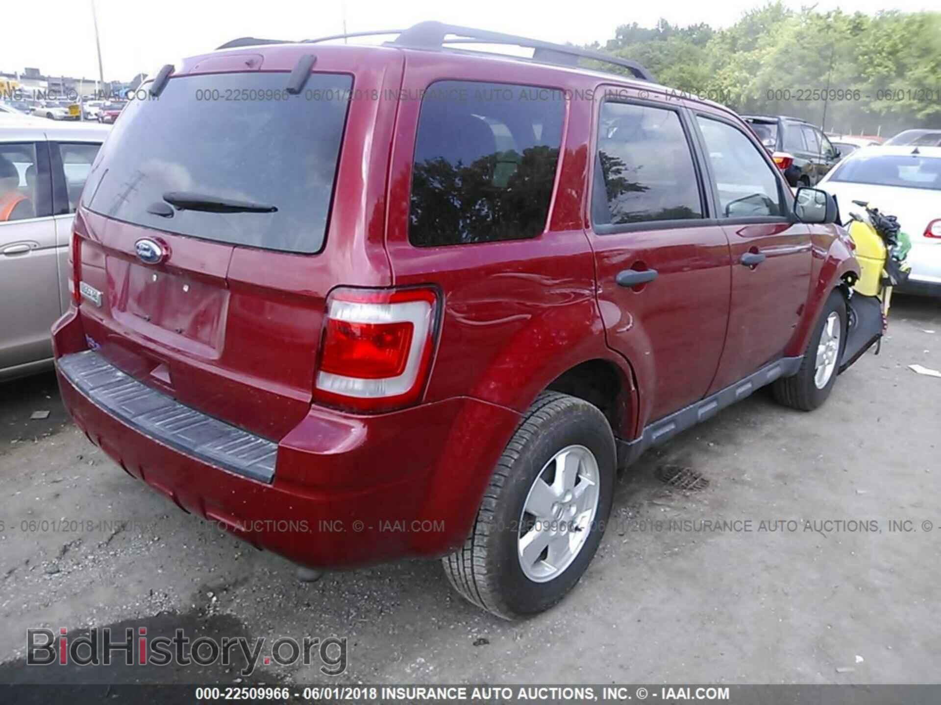 2011 Ford Escape - VIN: 1FMCU9D79BKB89926 - Фото 4