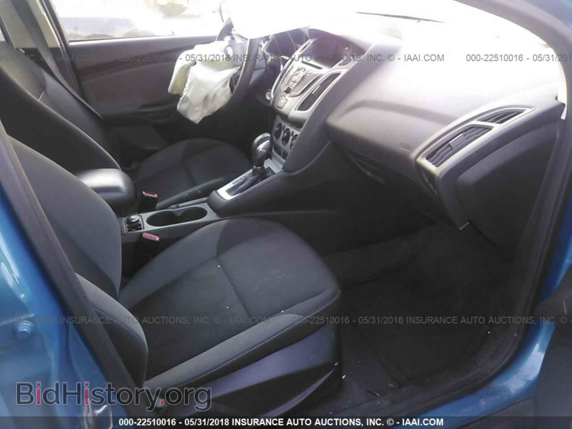 2012 Ford Focus - VIN: 1FAHP3F26CL146274 - Photo 5