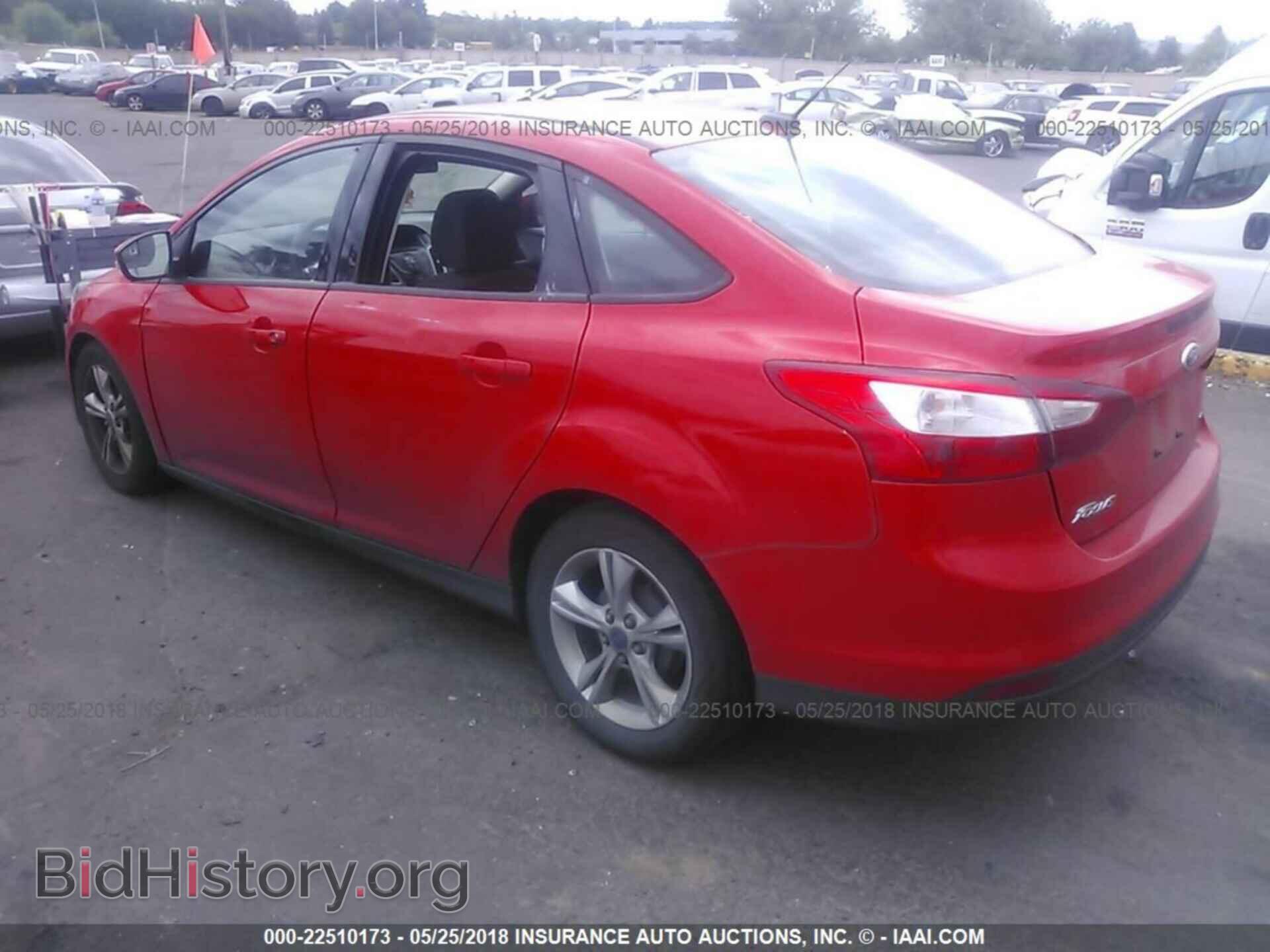 2014 Ford Focus - VIN: 1FADP3F22EL335666 - Photo 3