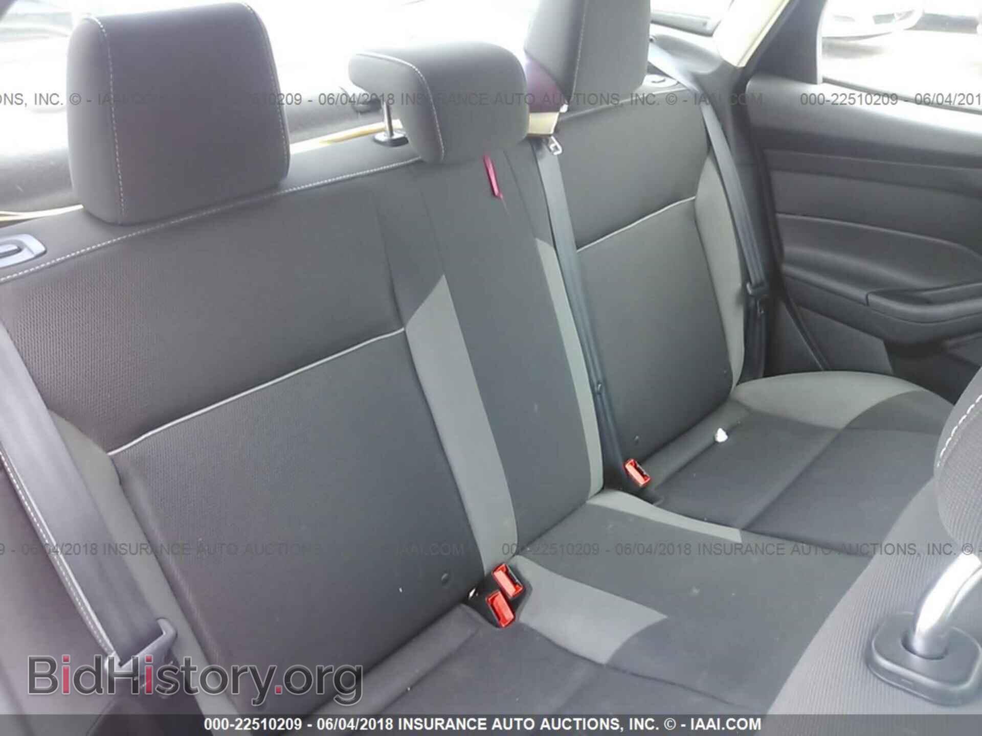 2012 Ford Focus - VIN: 1FAHP3F27CL132853 - Фото 8