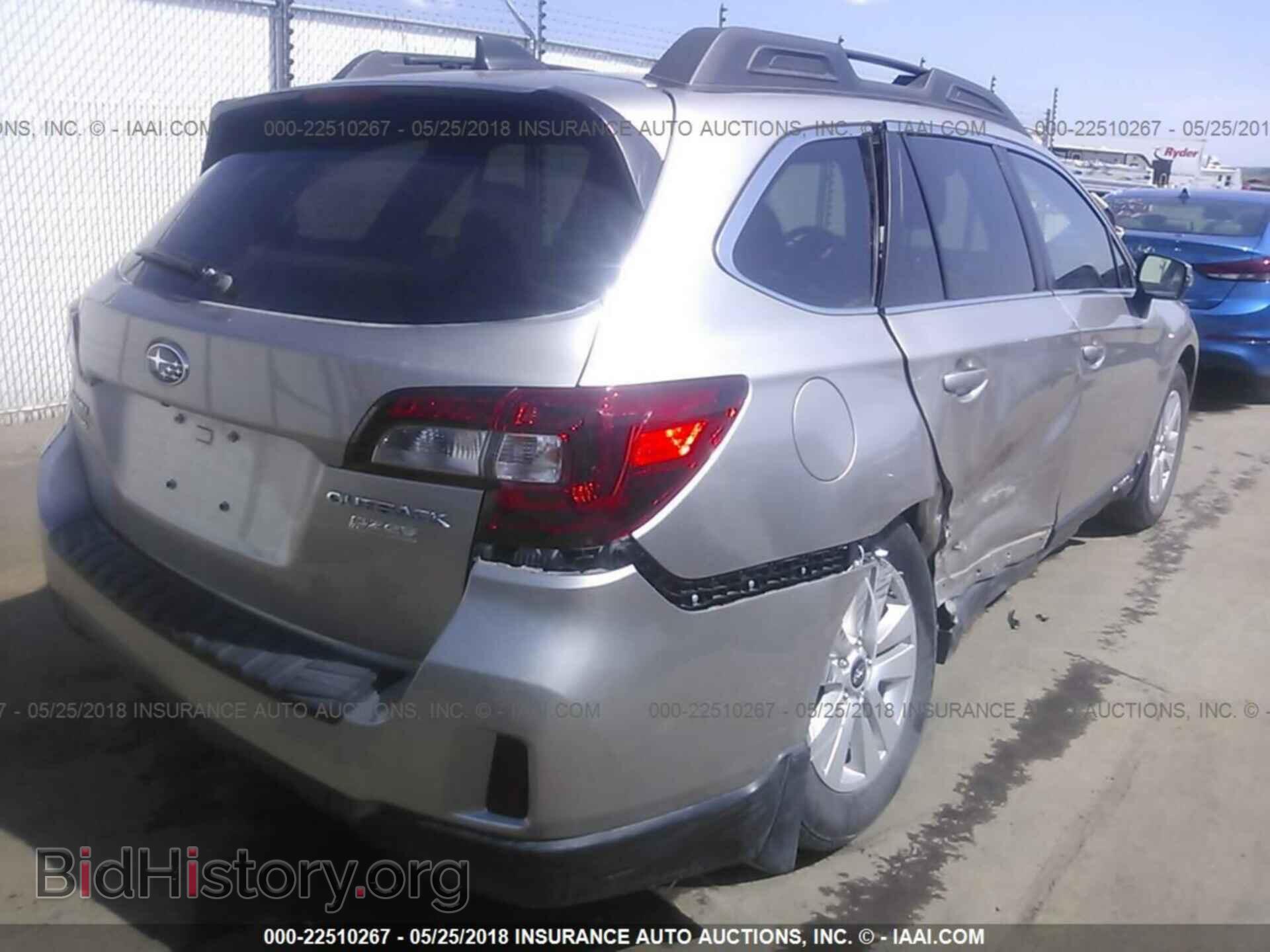 2017 Subaru Outback - VIN: 4S4BSAFCXH3429484 - Photo 6