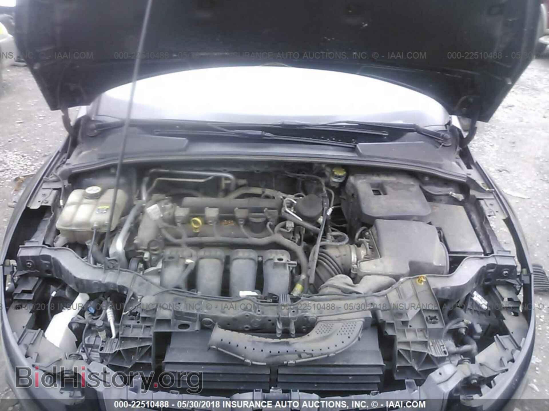 2012 Ford Focus - VIN: 1FAHP3E24CL232619 - Photo 10