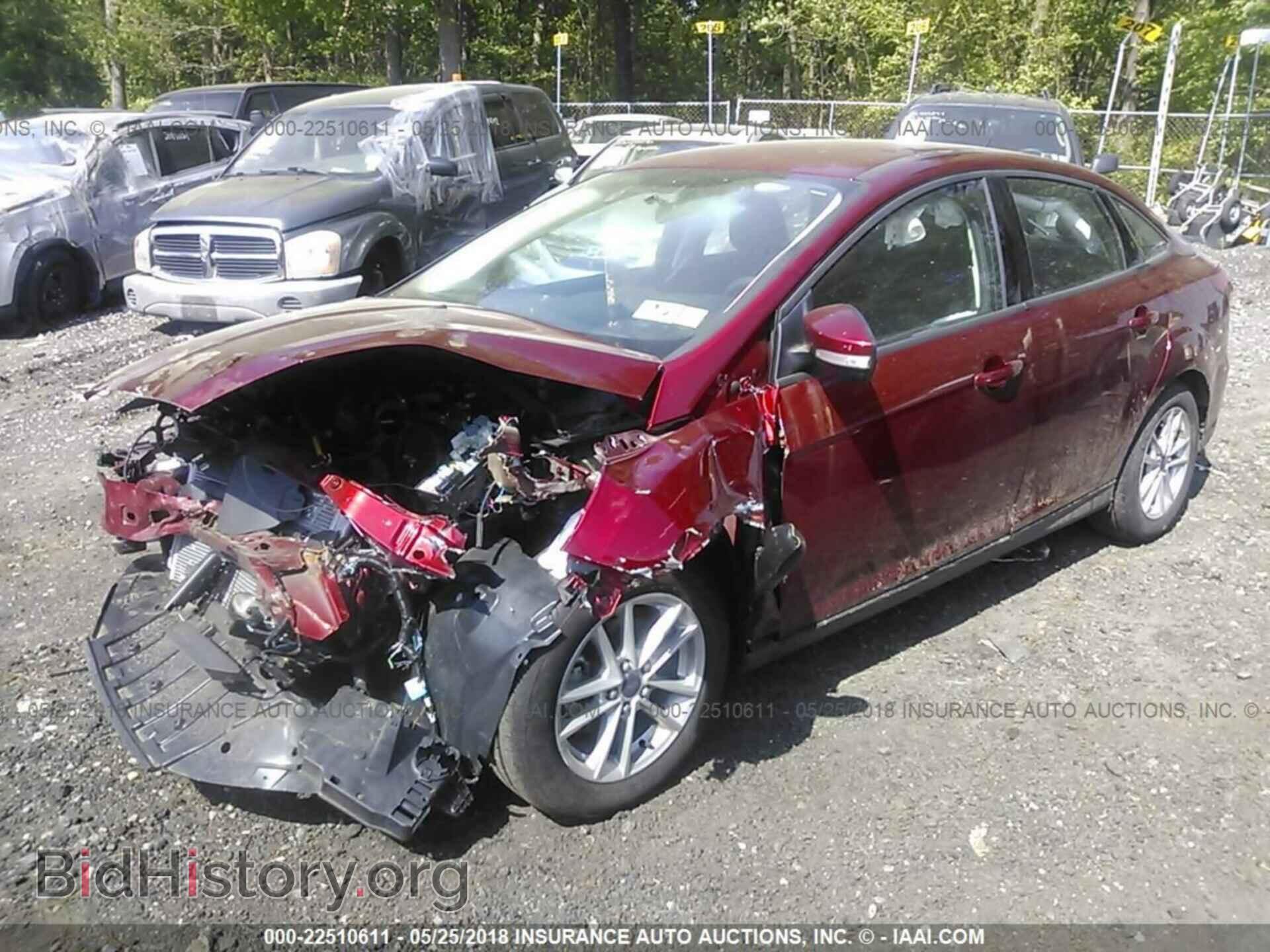 2016 Ford Focus - VIN: 1FADP3F20GL248481 - Photo 2