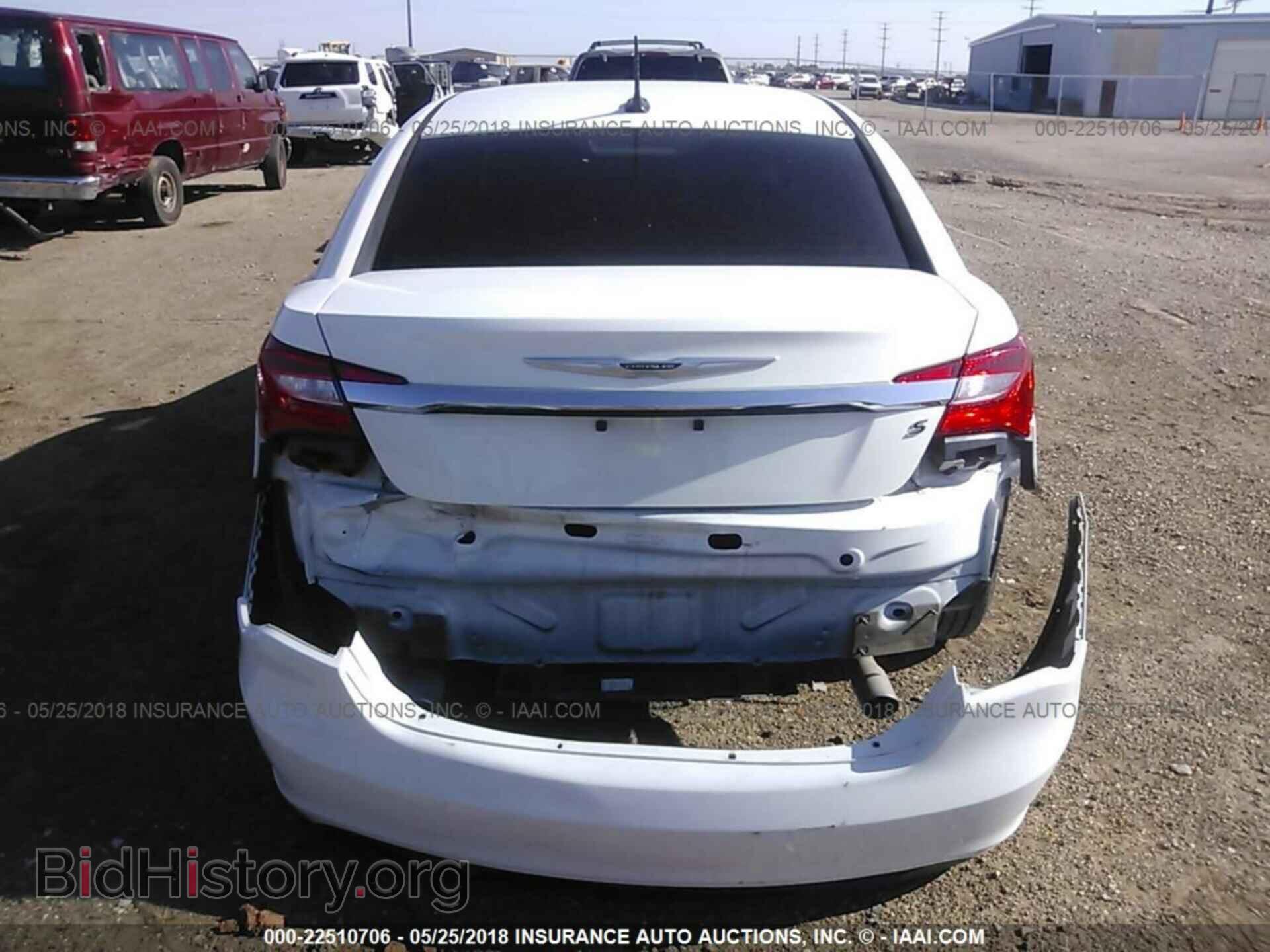 2013 Chrysler 200 - VIN: 1C3CCBCG8DN574528 - Photo 6