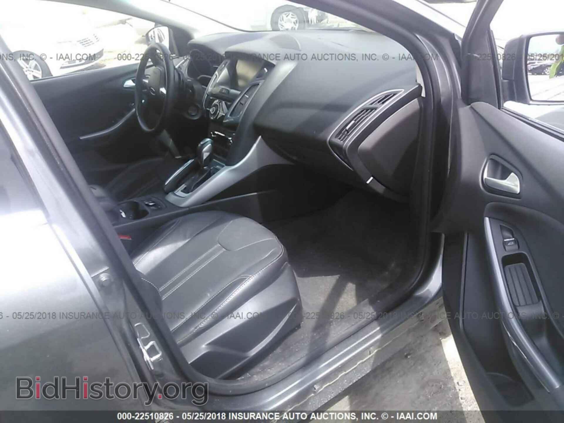 2014 Ford Focus - VIN: 1FADP3J2XEL142012 - Photo 5