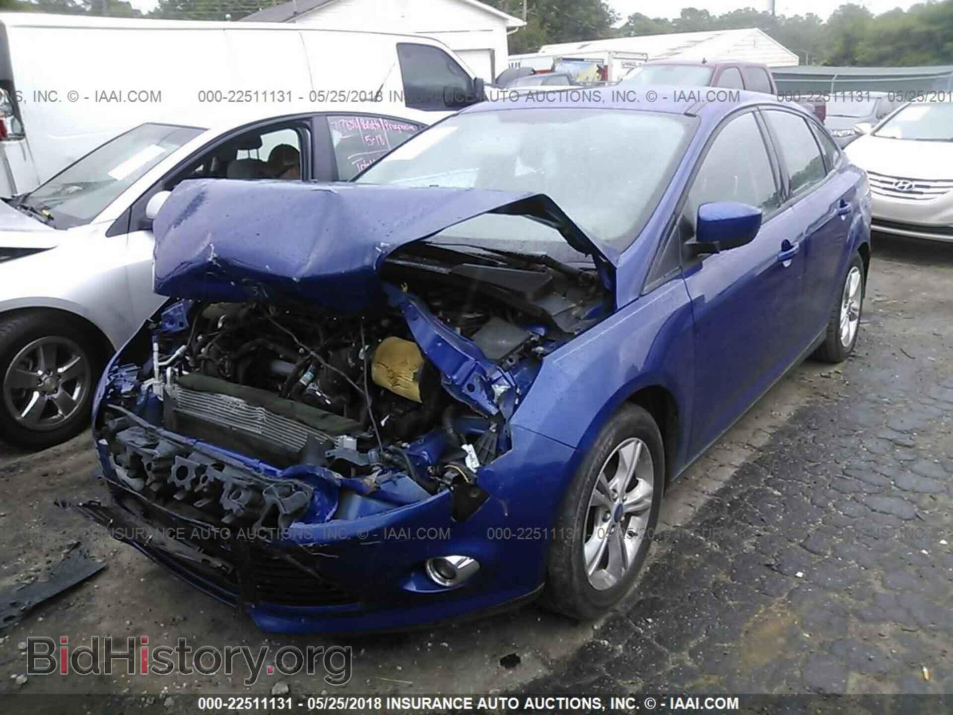 2012 Ford Focus - VIN: 1FAHP3F23CL298058 - Photo 2