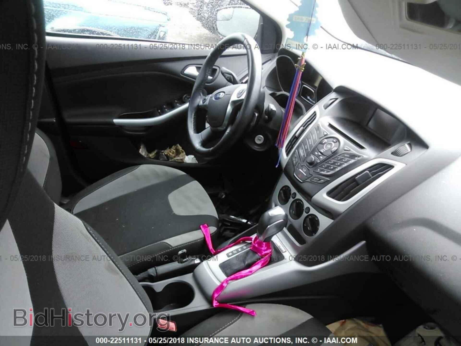2012 Ford Focus - VIN: 1FAHP3F23CL298058 - Photo 5