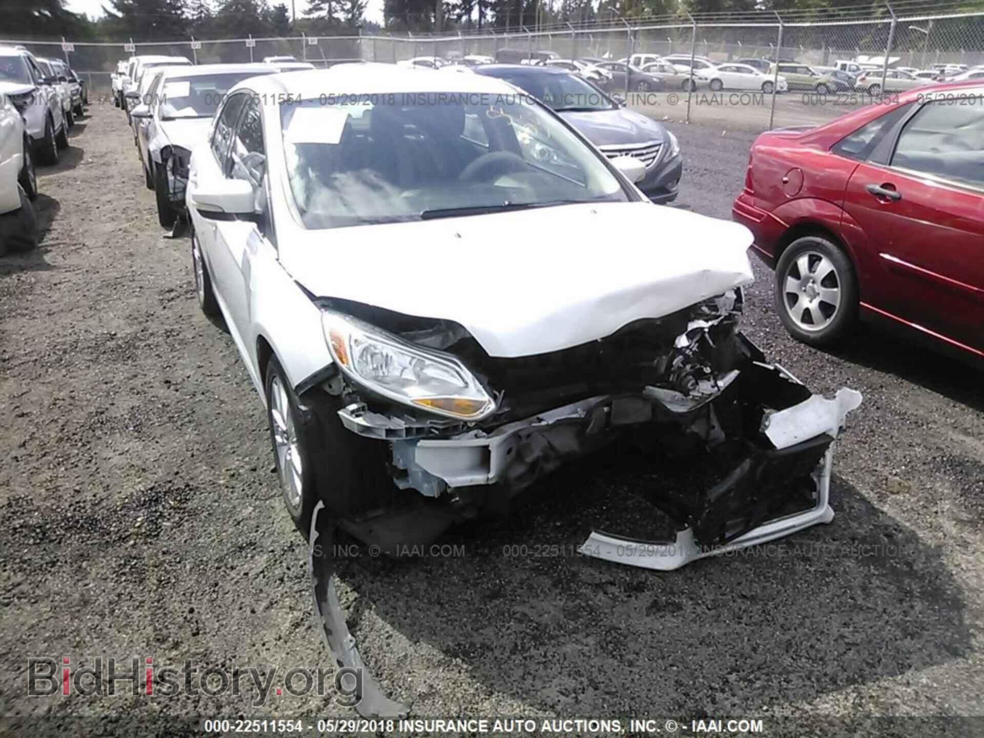 Photo 1FAHP3H24CL195678 - Ford Focus 2012