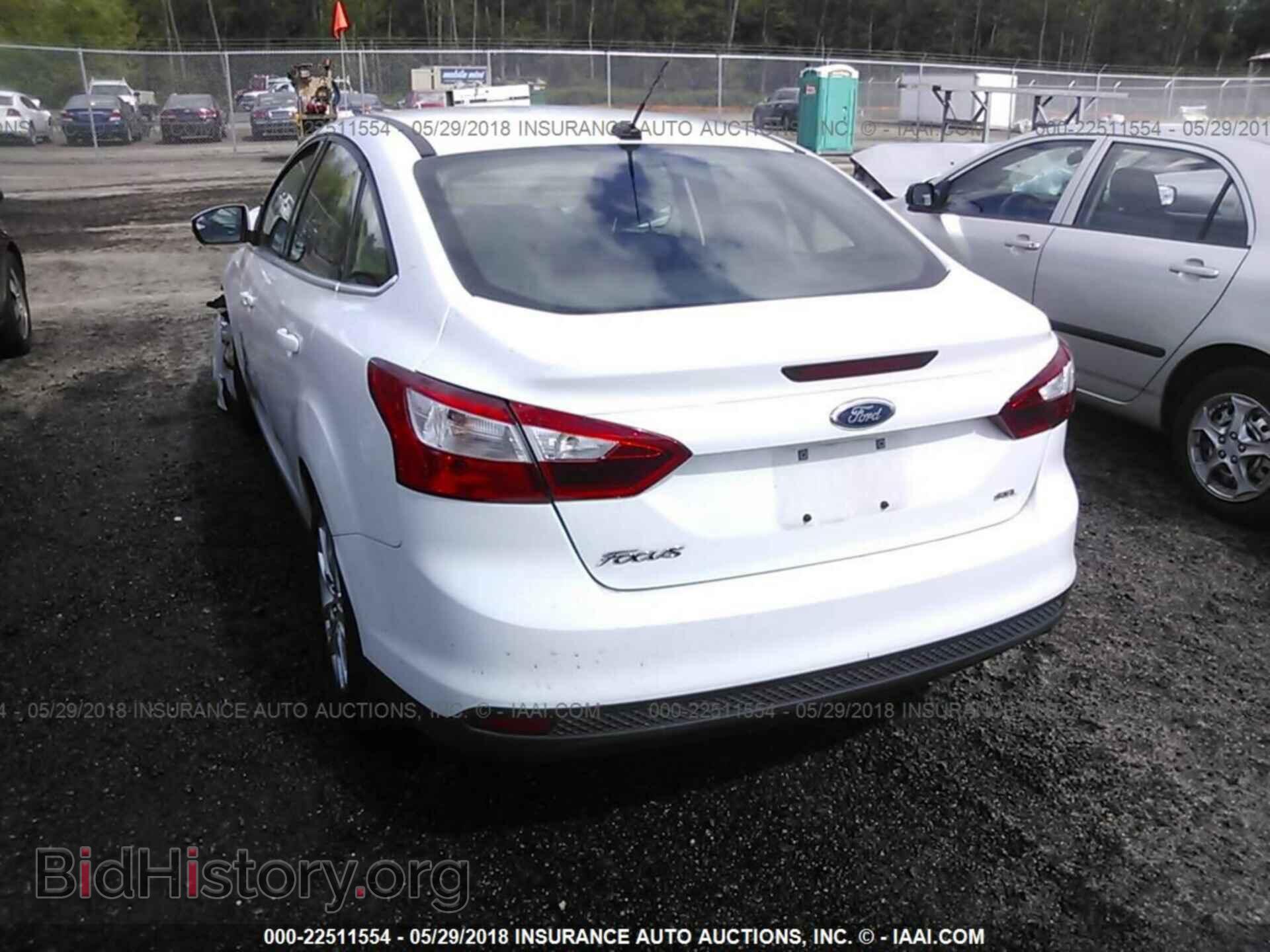 2012 Ford Focus - VIN: 1FAHP3H24CL195678 - Photo 3
