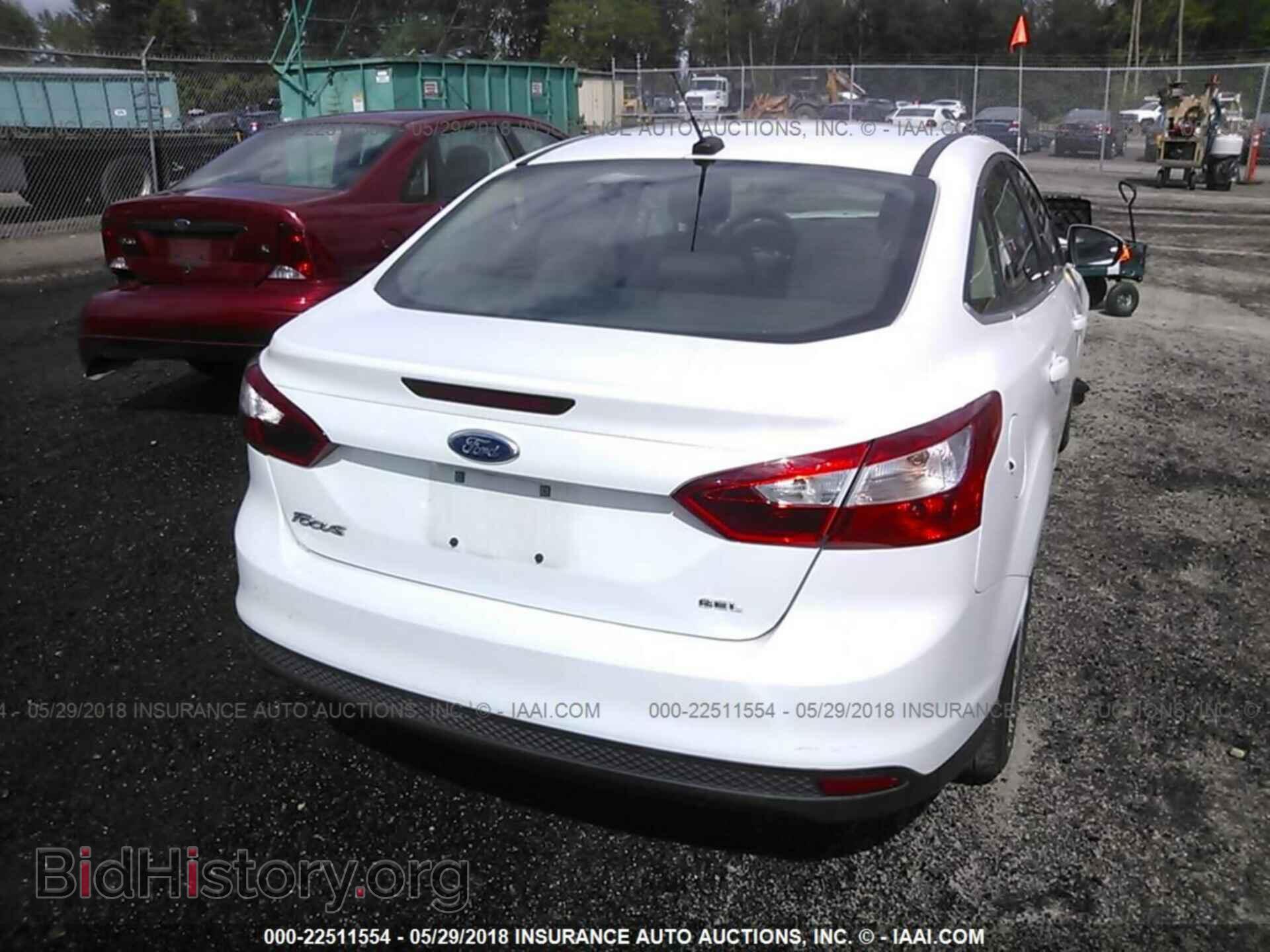 2012 Ford Focus - VIN: 1FAHP3H24CL195678 - Photo 4