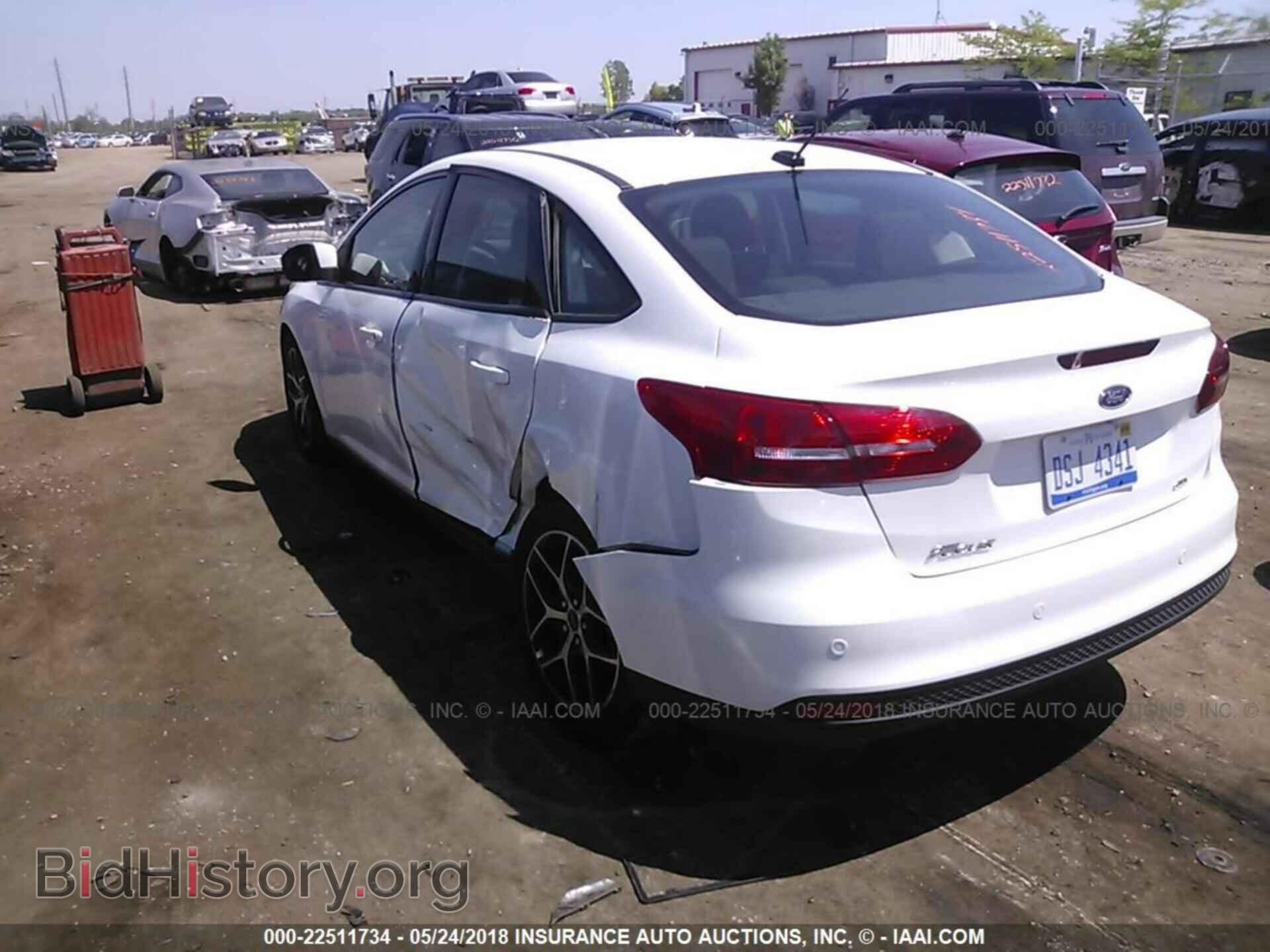 2017 Ford Focus - VIN: 1FADP3H20HL287148 - Photo 3