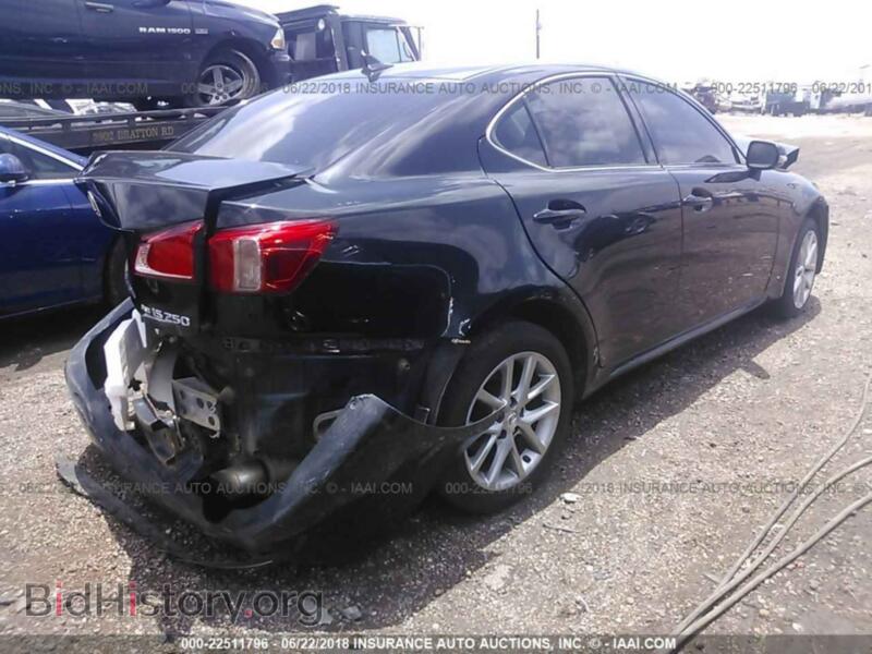 2012 Lexus IS (VIN JTHCF5C25C5055779) — фото 4 из 10