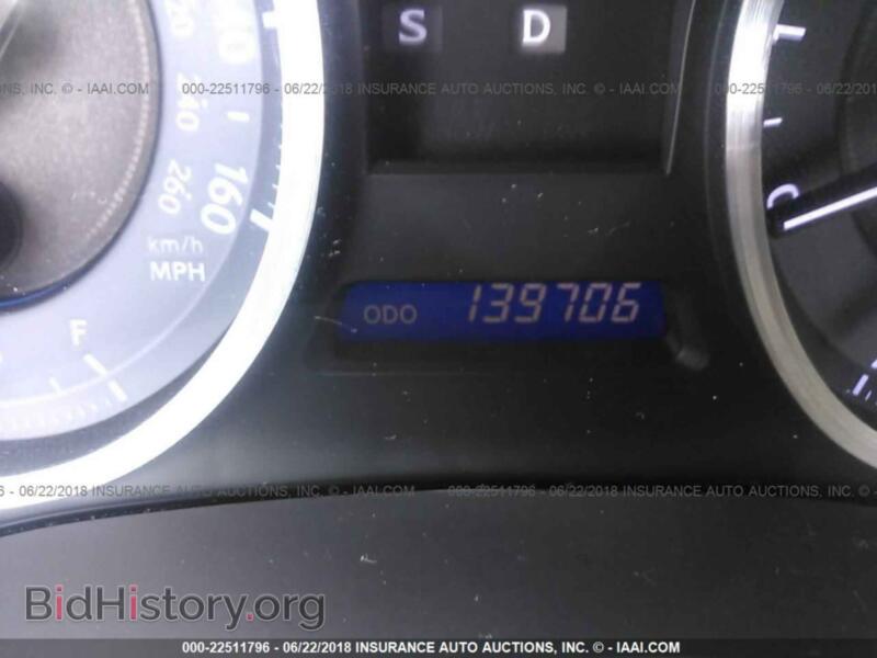 2012 Lexus IS (VIN JTHCF5C25C5055779) — фото 7 из 10