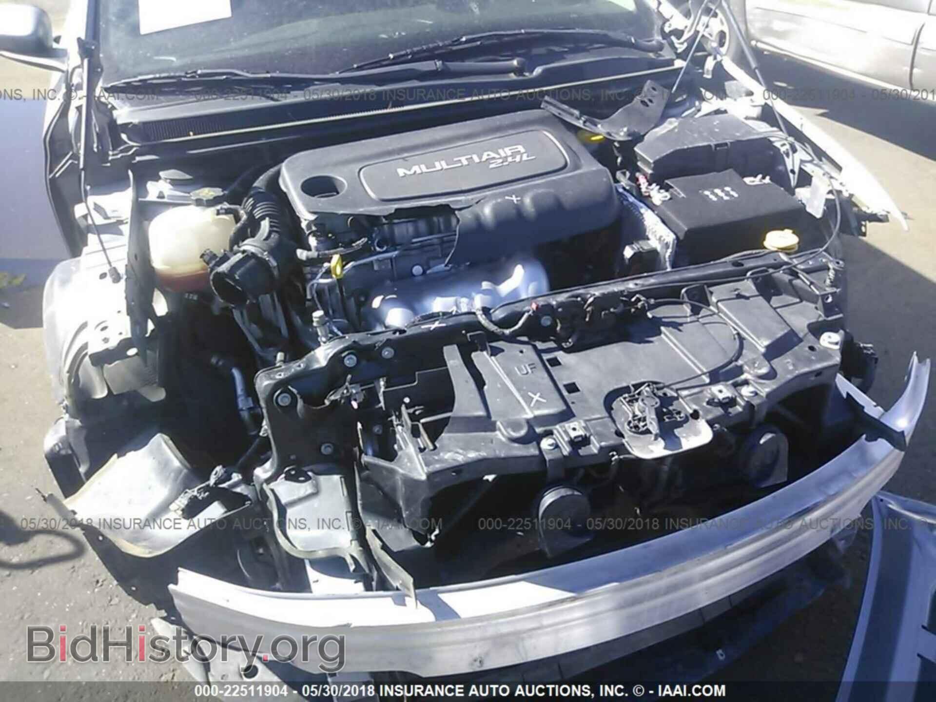 2015 Chrysler 200 - VIN: 1C3CCCAB6FN683165 - Фото 10