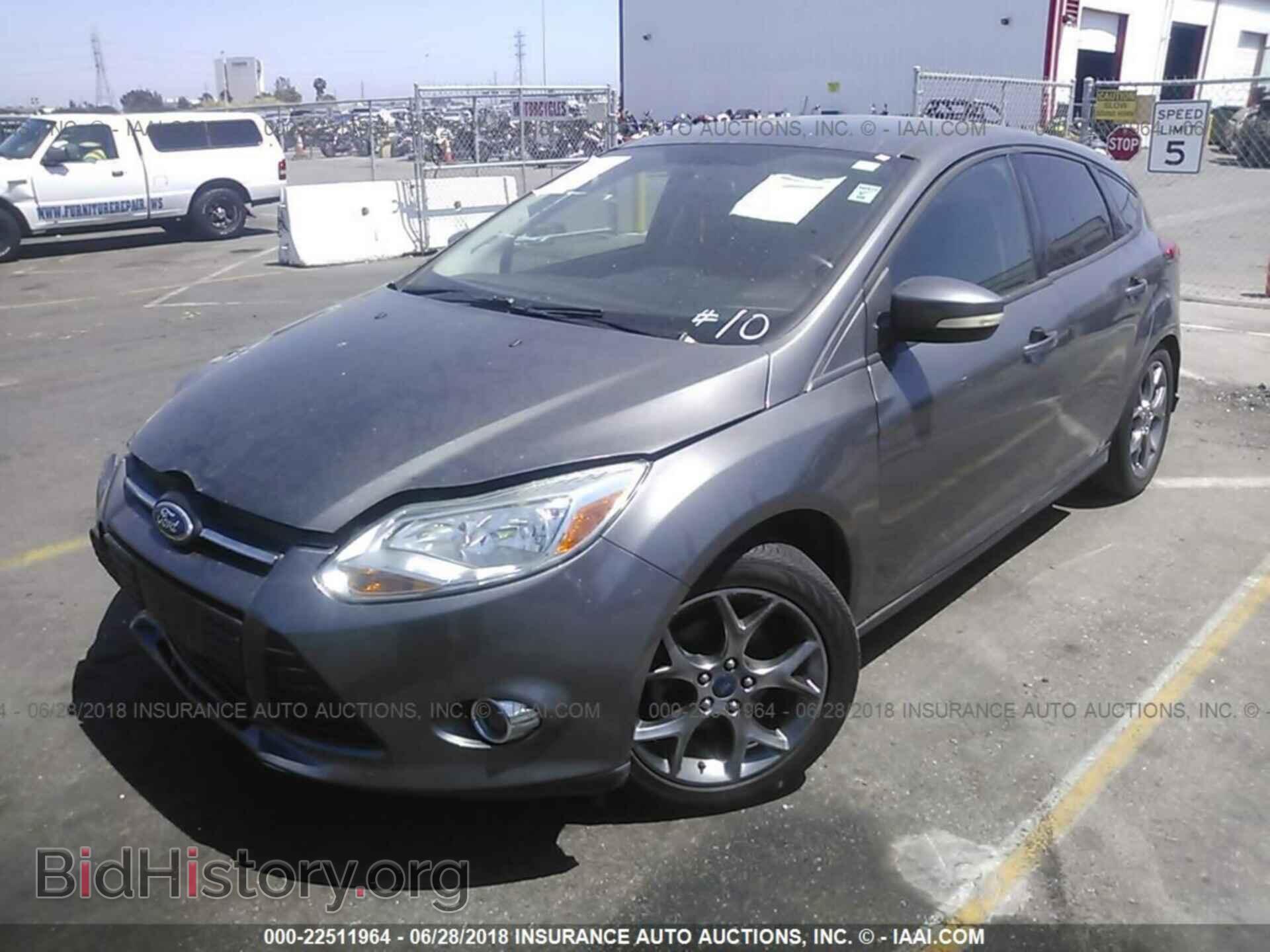 2013 Ford Focus - VIN: 1FADP3K20DL237742 - Фото 2