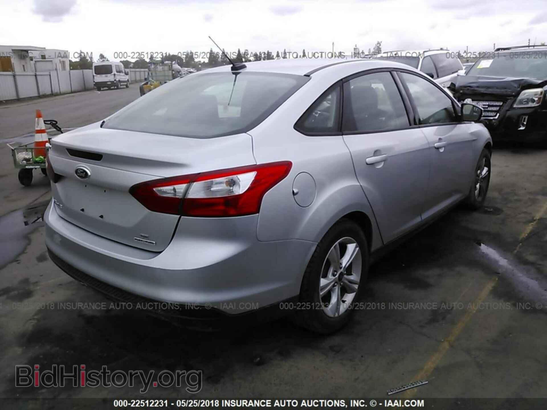 2013 Ford Focus - VIN: 1FADP3F21DL159417 - Photo 4
