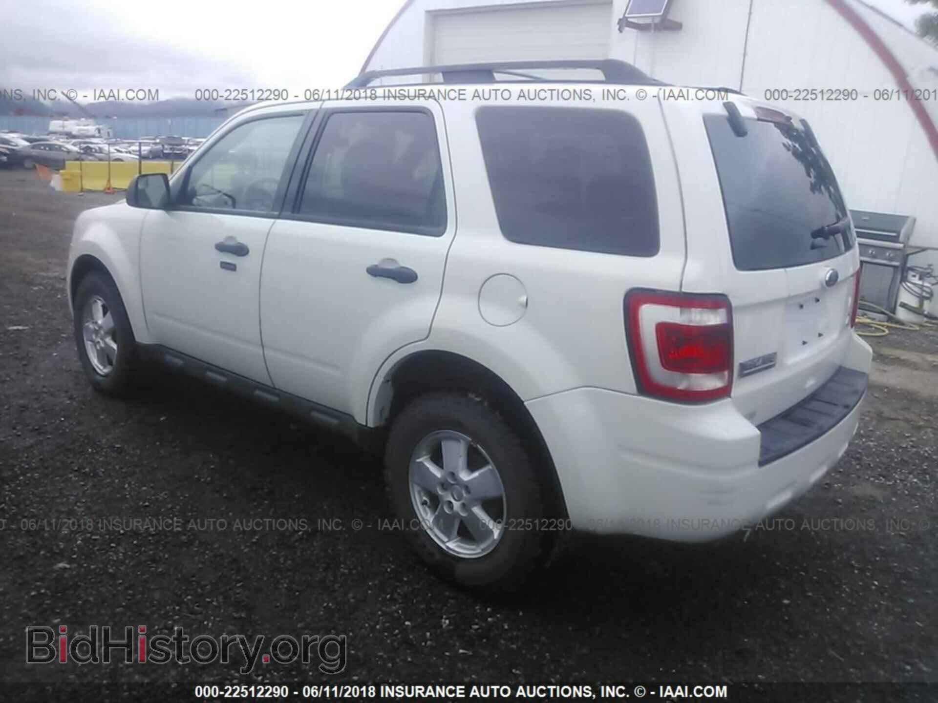 2011 Ford Escape - VIN: 1FMCU0D76BKC55960 - Photo 3