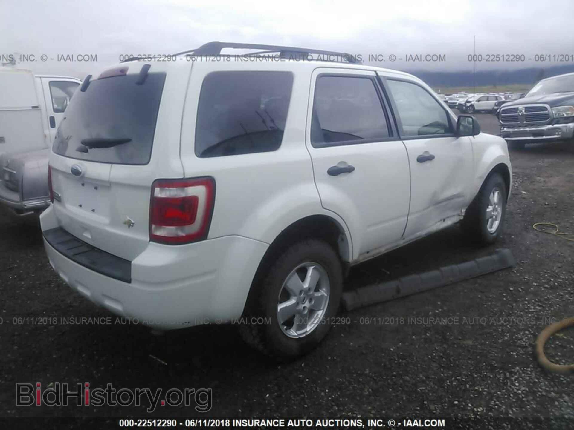 2011 Ford Escape - VIN: 1FMCU0D76BKC55960 - Photo 4
