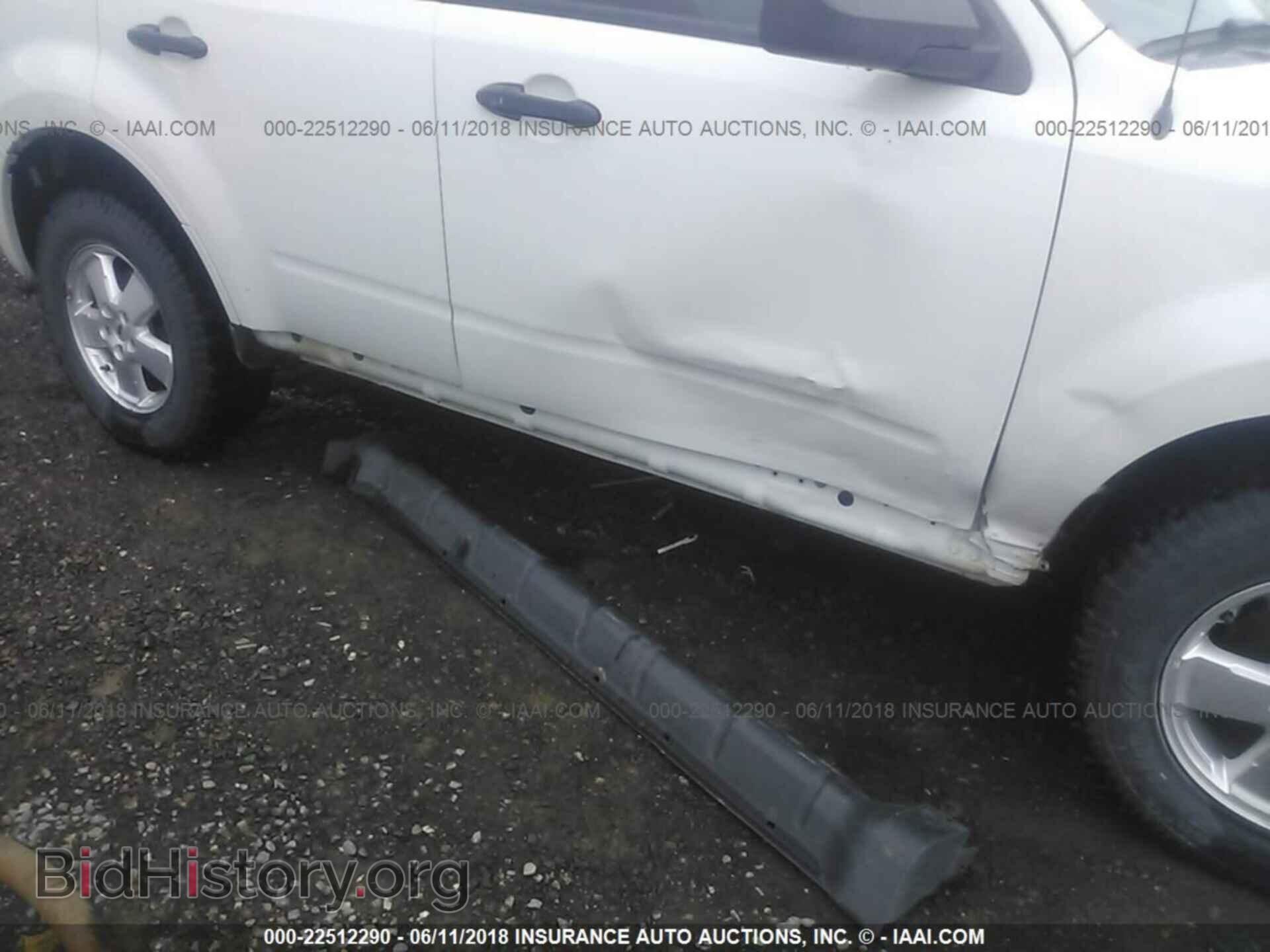 2011 Ford Escape - VIN: 1FMCU0D76BKC55960 - Photo 6