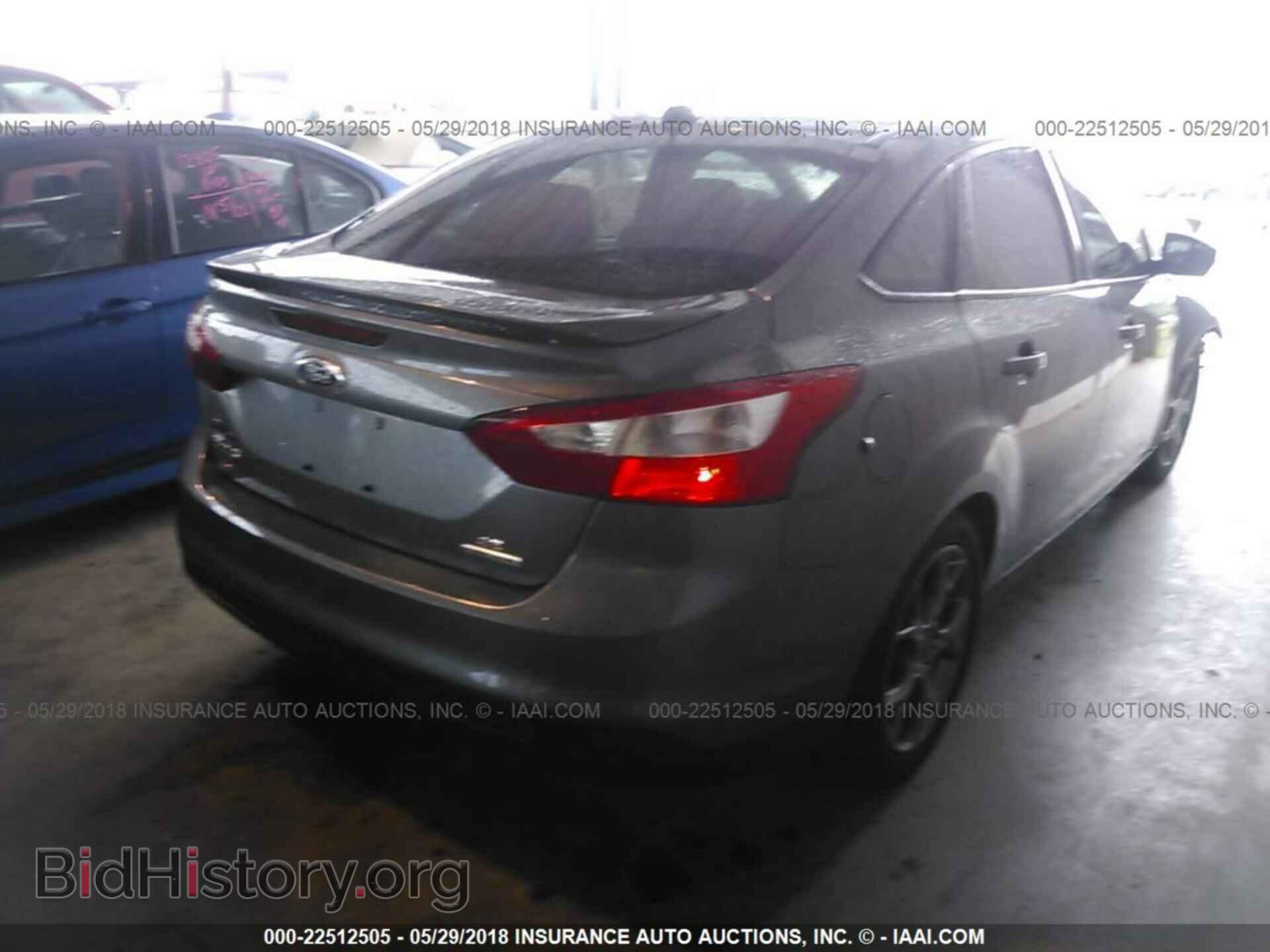 2014 Ford Focus - VIN: 1FADP3F28EL263405 - Photo 4
