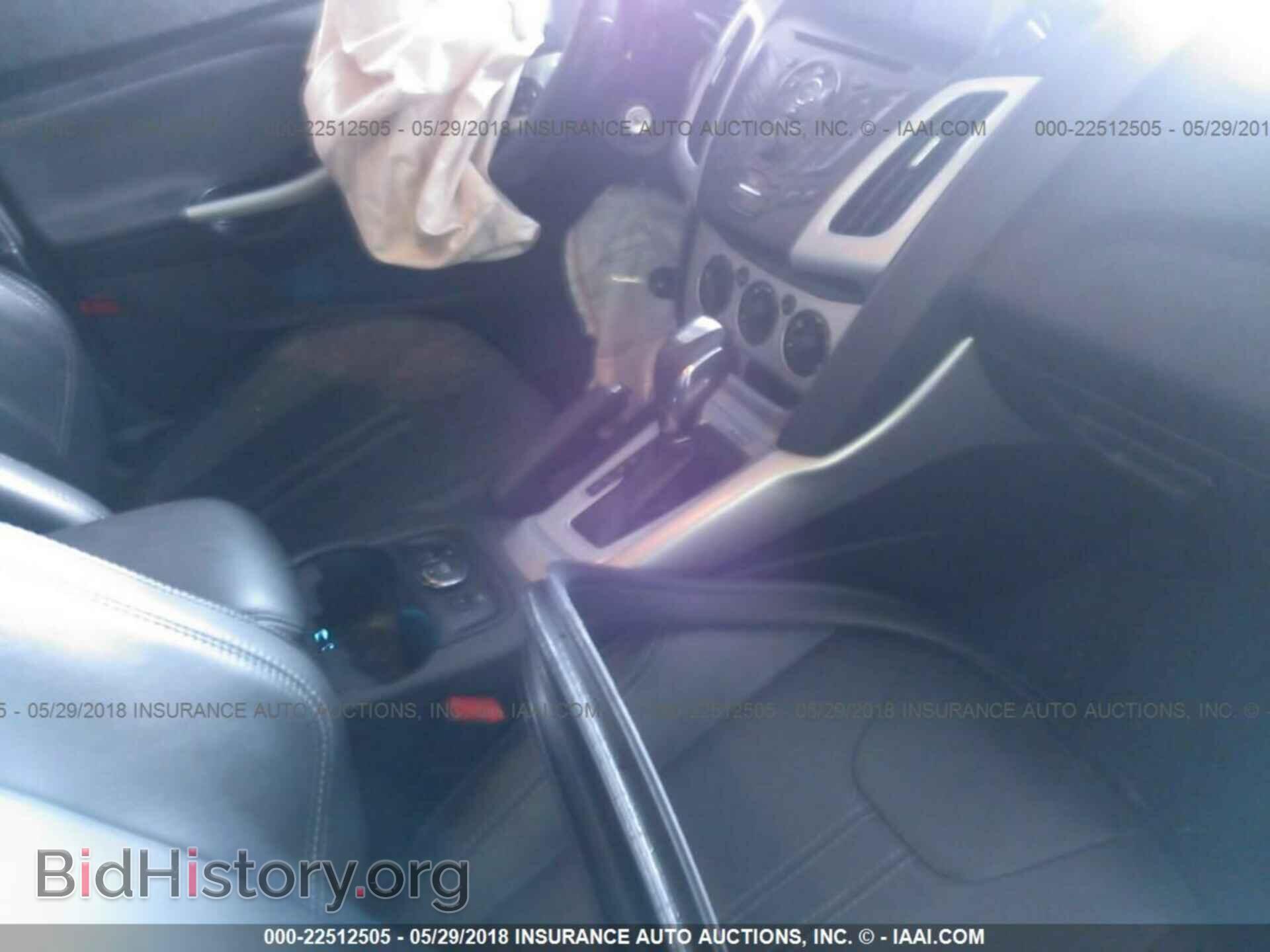 2014 Ford Focus - VIN: 1FADP3F28EL263405 - Photo 5