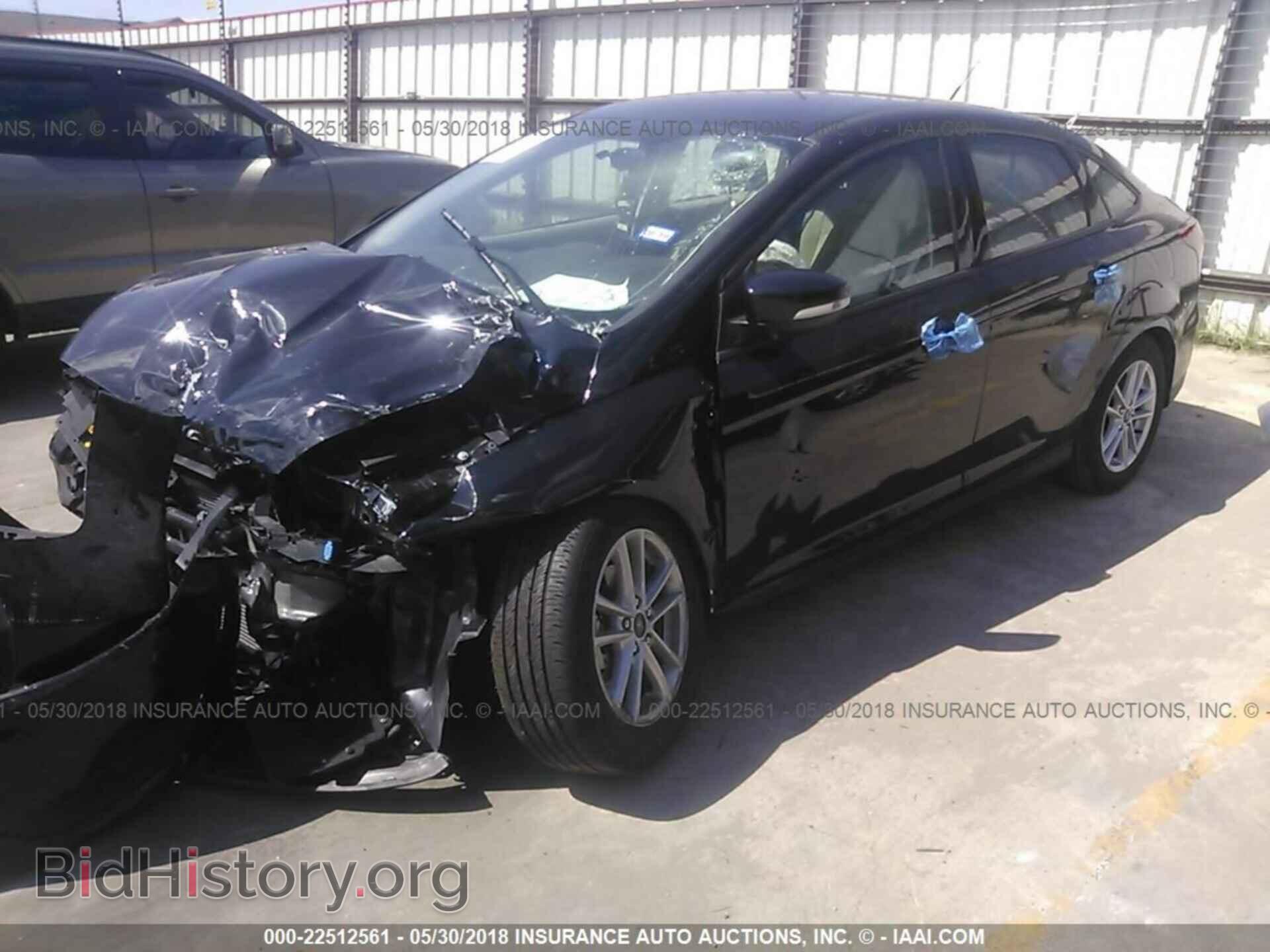 2017 Ford Focus - VIN: 1FADP3F27HL307592 - Фото 2