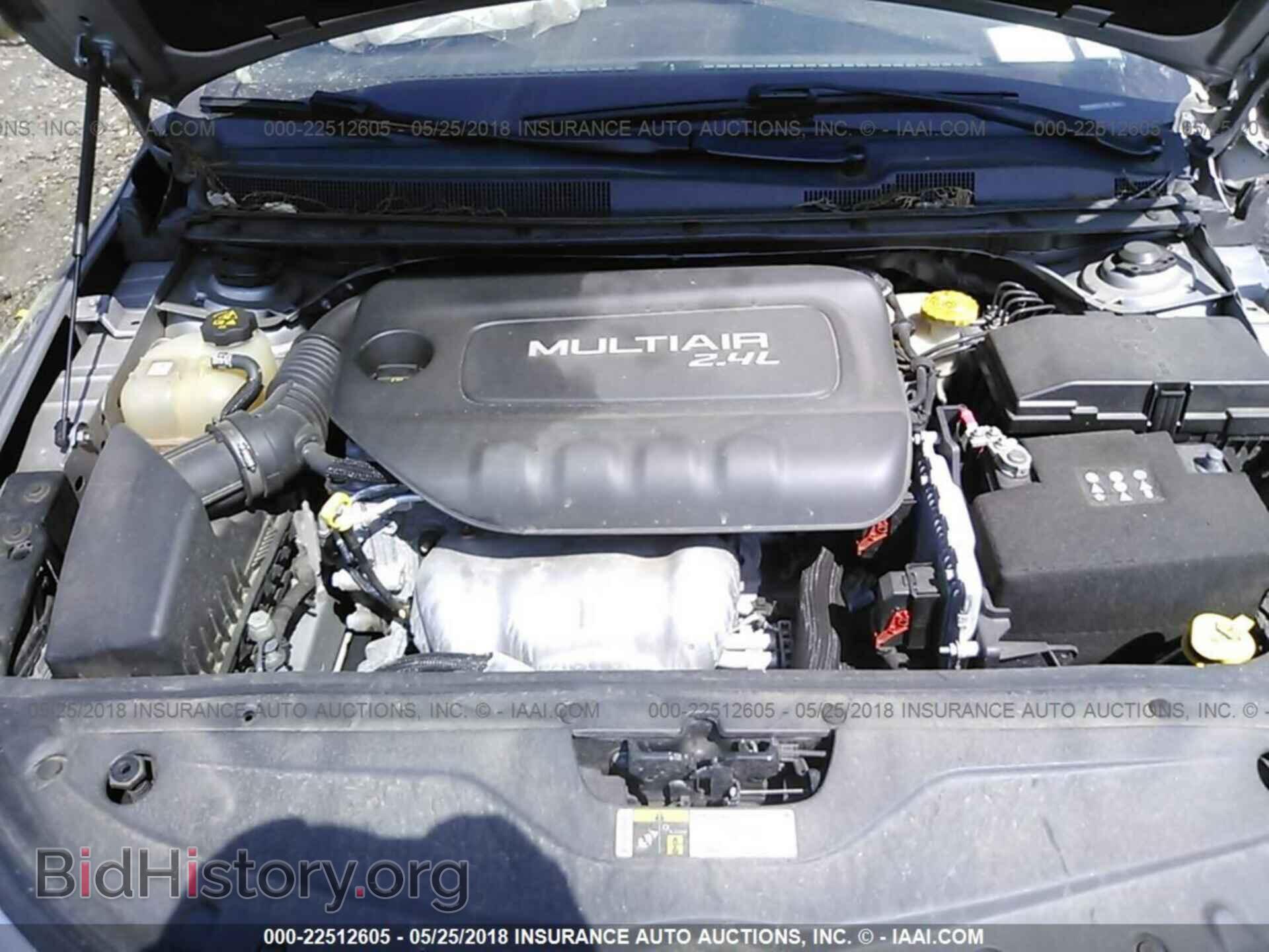 2015 Chrysler 200 - VIN: 1C3CCCAB3FN595268 - Photo 10