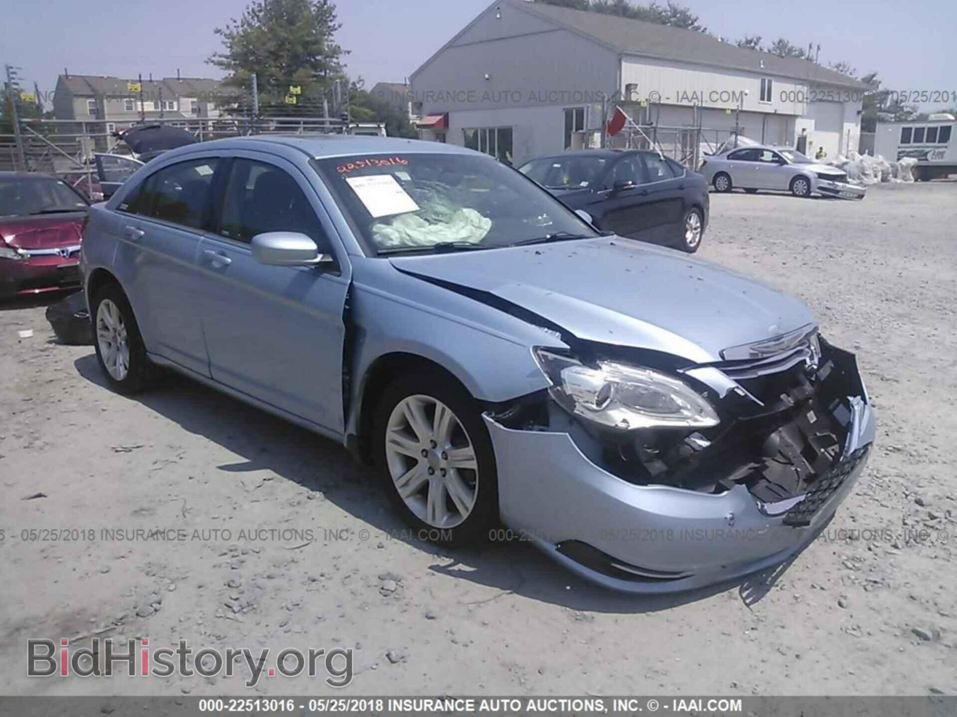 Фотография 1C3CCBBBXCN217629 - CHRYSLER 200 2012