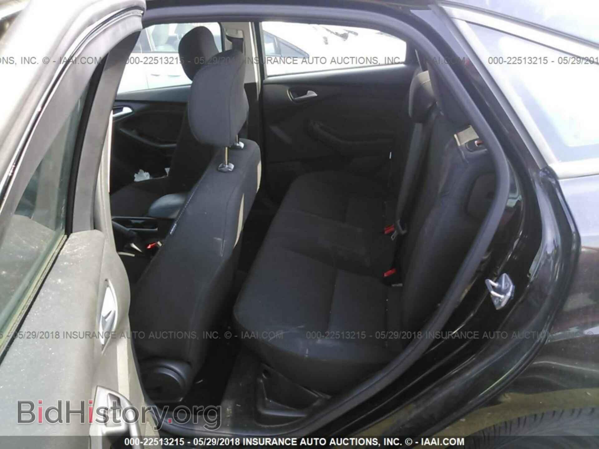 2016 Ford Focus - VIN: 1FADP3F28GL343659 - Photo 8