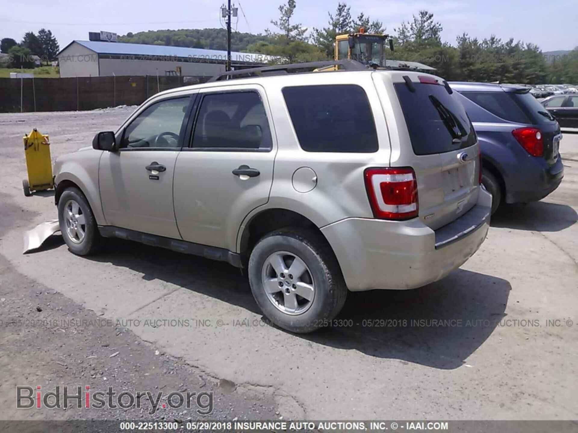 2011 Ford Escape - VIN: 1FMCU9D71BKB26416 - Фото 3