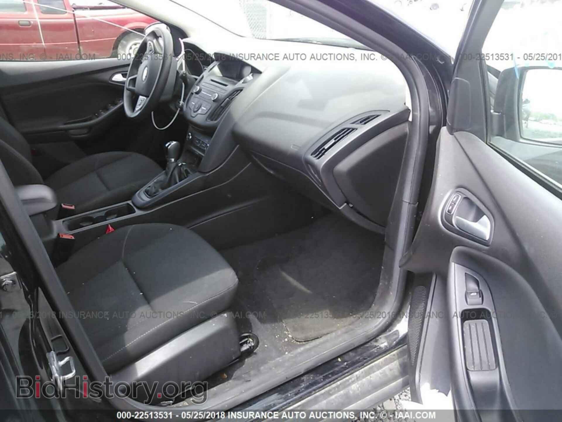 2016 Ford Focus - VIN: 1FADP3K28GL381608 - Фото 5