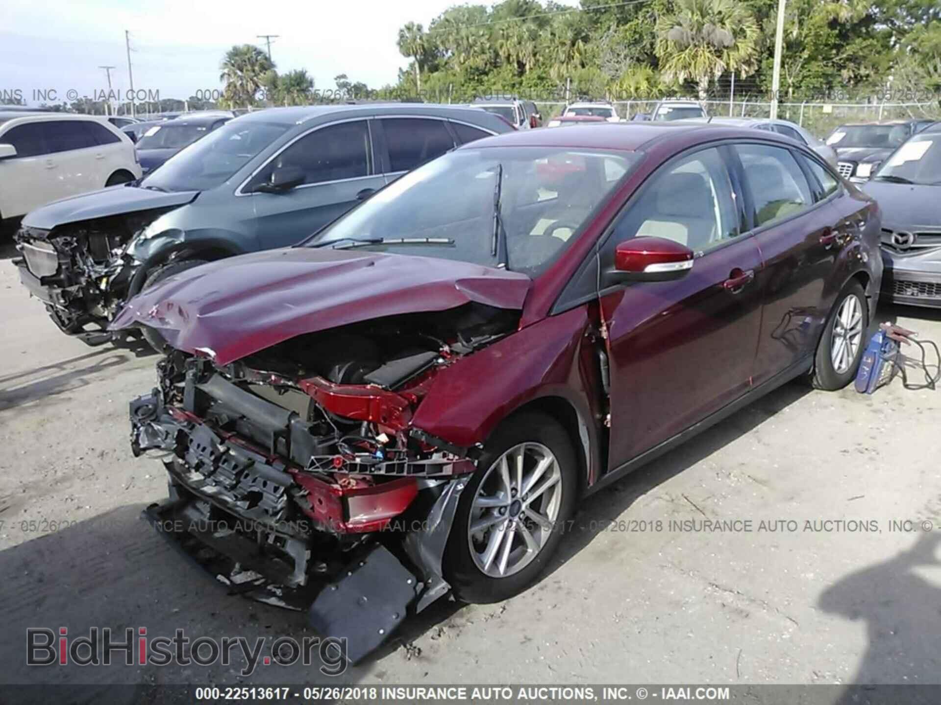 2017 Ford Focus - VIN: 1FADP3FEXHL218545 - Photo 2