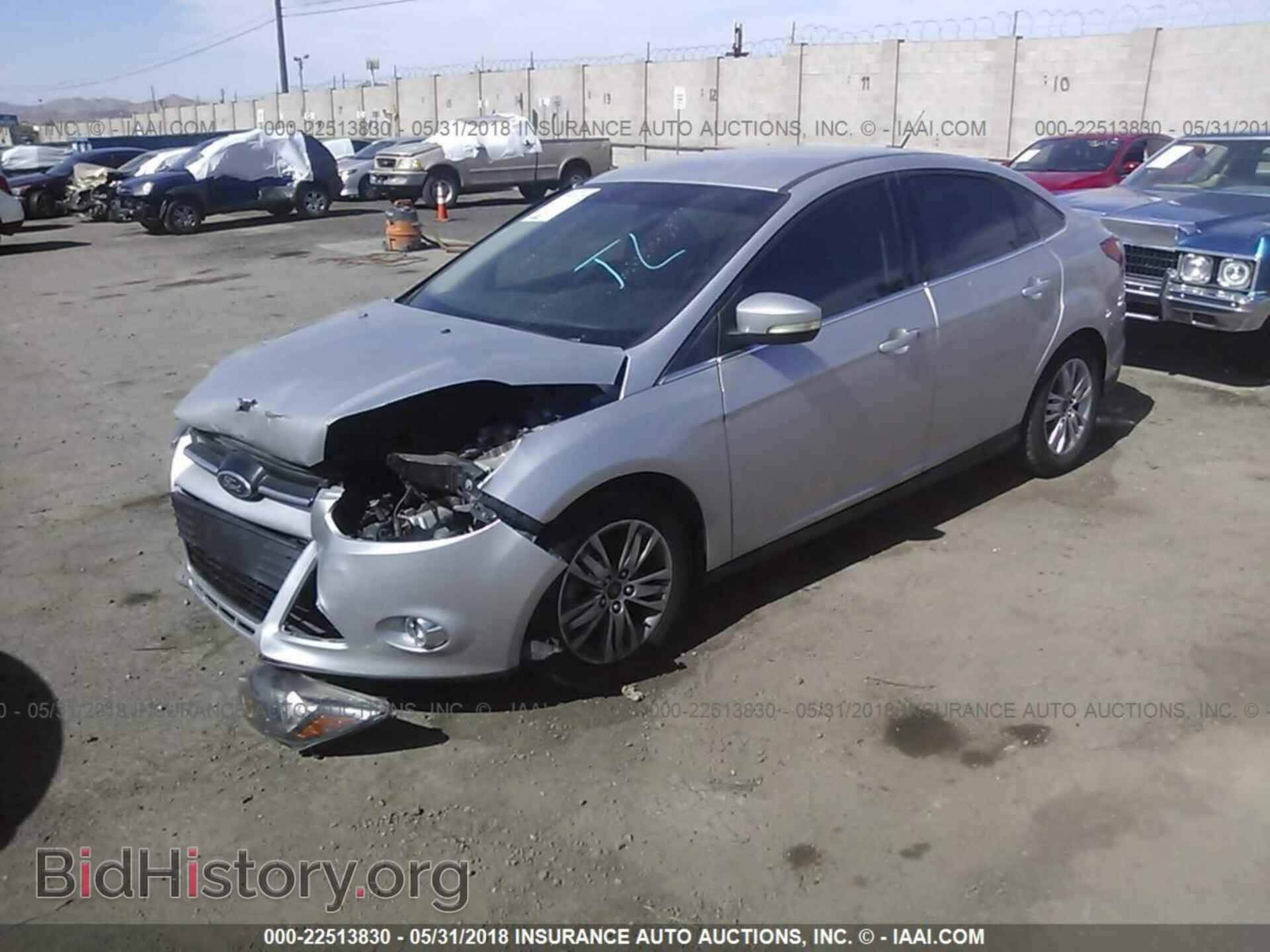 2012 Ford Focus - VIN: 1FAHP3H21CL457673 - Фото 2