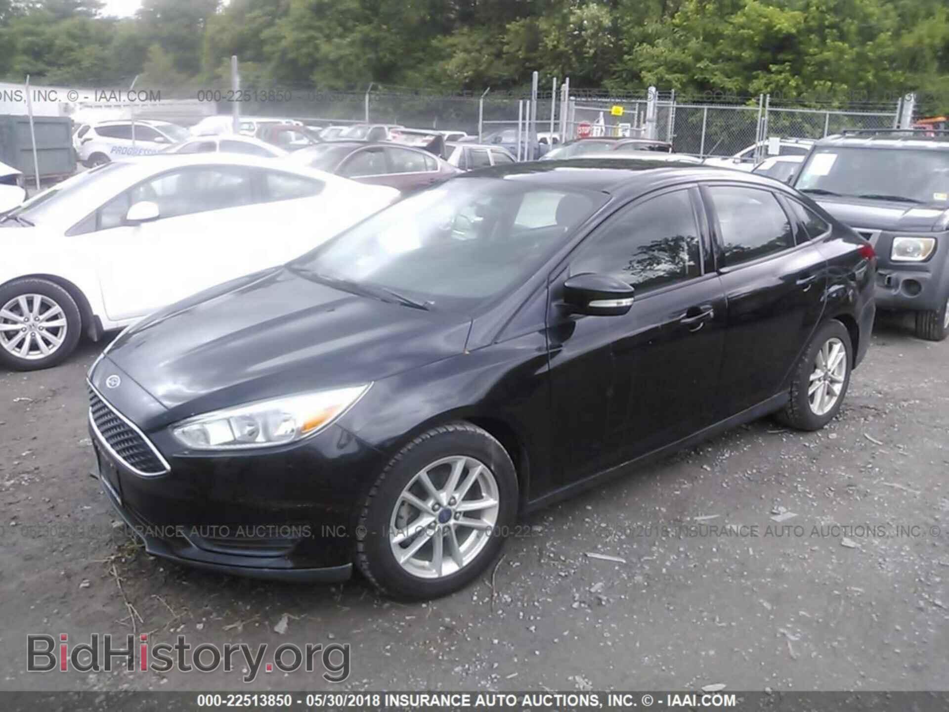 2015 Ford Focus - VIN: 1FADP3F27FL201835 - Photo 2