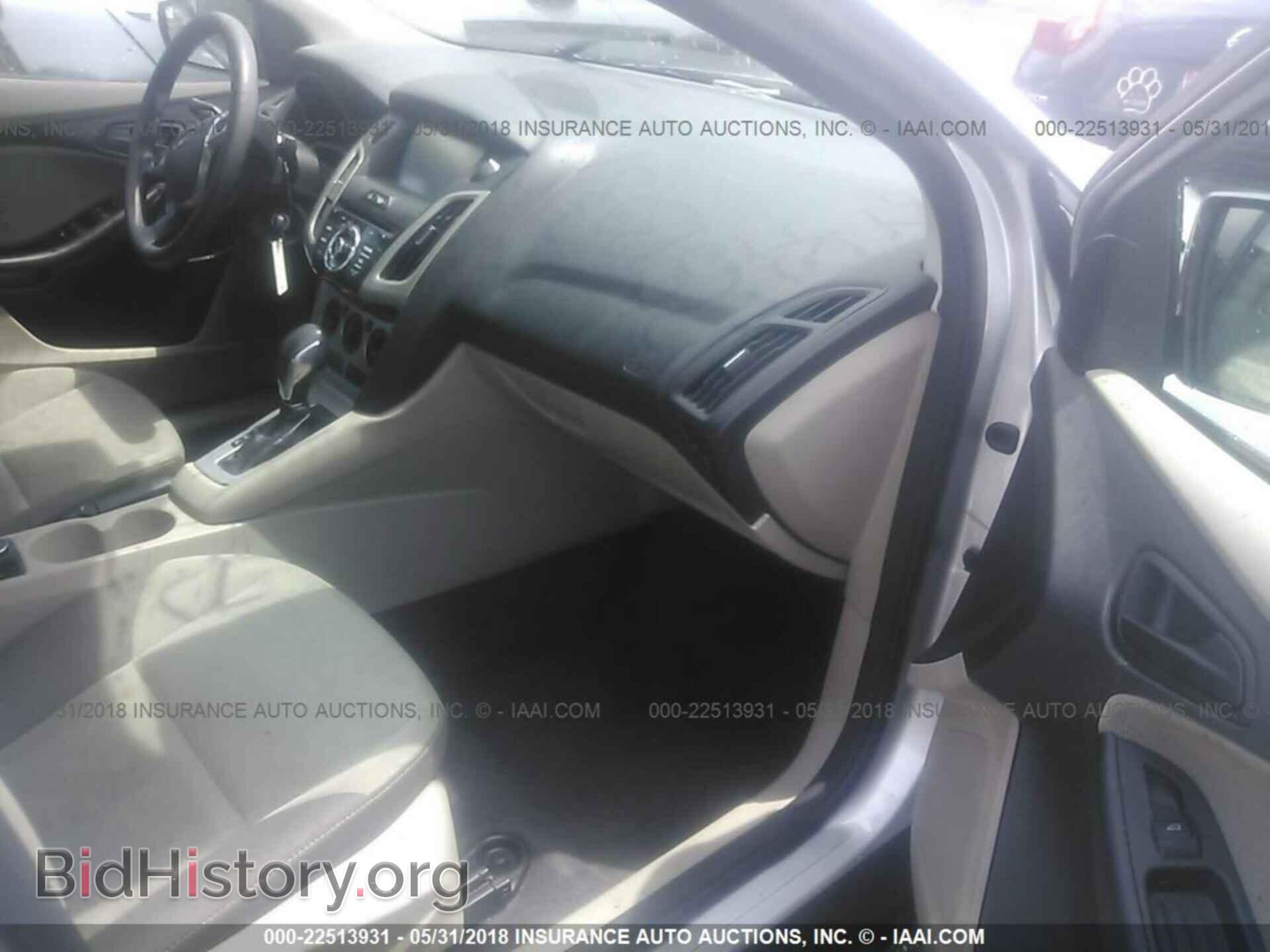 2012 Ford Focus - VIN: 1FAHP3F21CL132511 - Photo 5