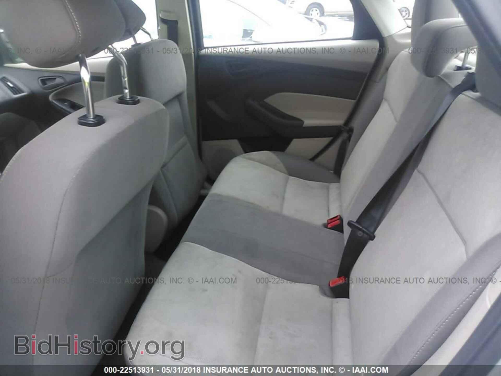 2012 Ford Focus - VIN: 1FAHP3F21CL132511 - Photo 8