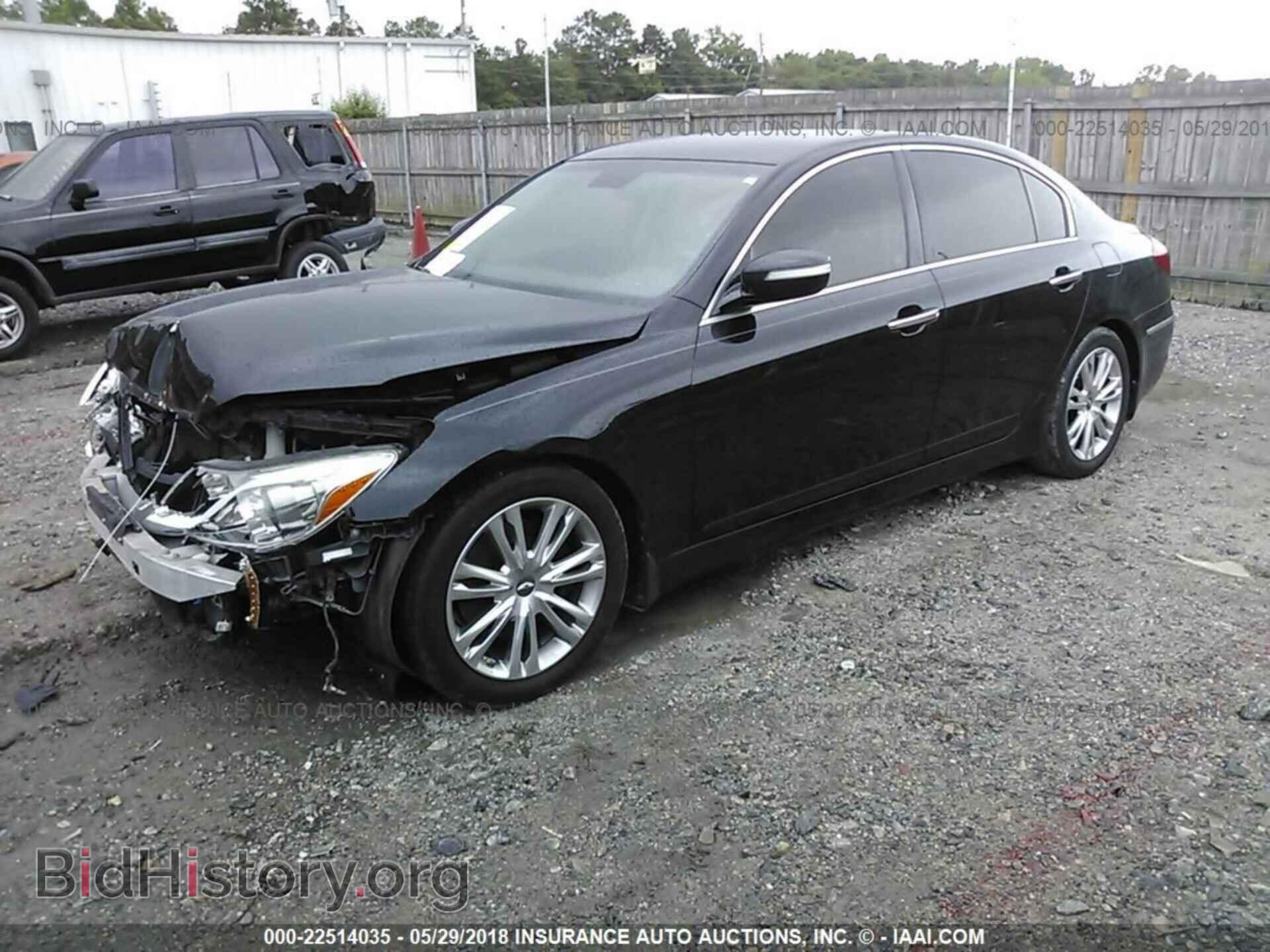 2014 Hyundai Genesis - VIN: KMHGC4DD2EU262852 - Фото 2