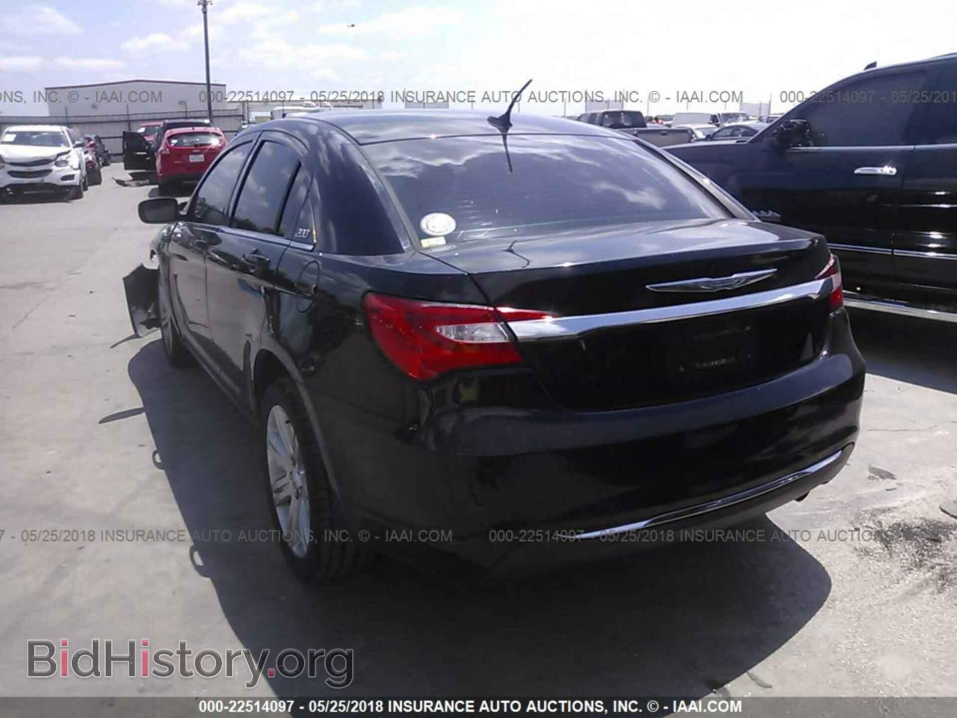 2013 Chrysler 200 - VIN: 1C3CCBBB4DN693862 - Фото 3