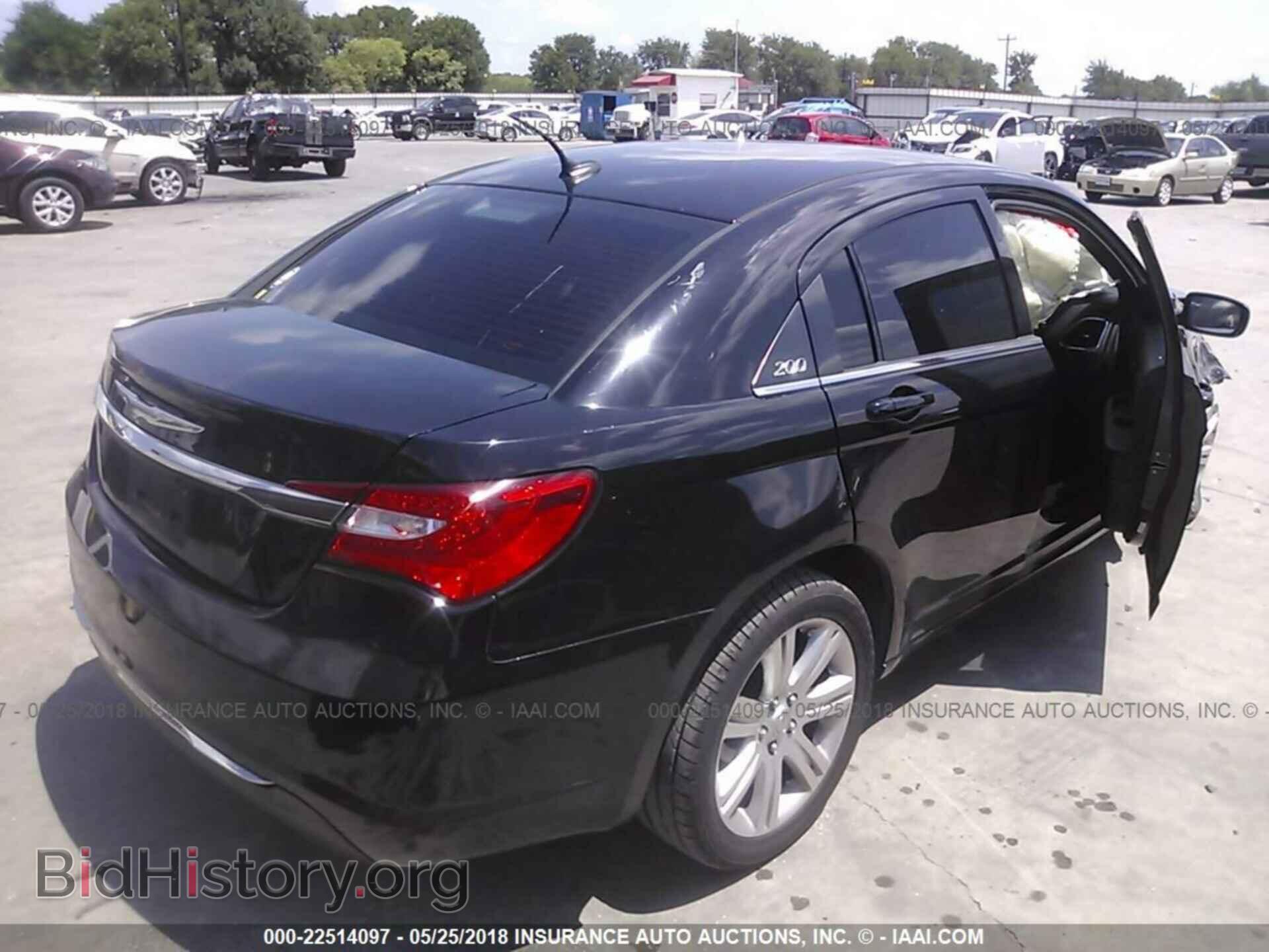 2013 Chrysler 200 - VIN: 1C3CCBBB4DN693862 - Фото 4