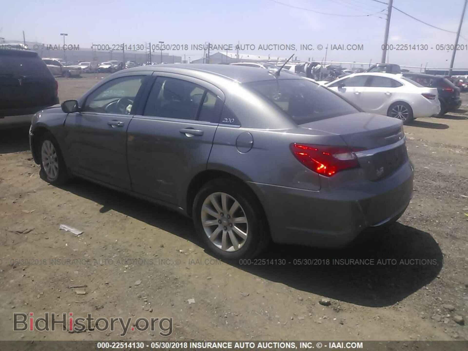 2012 Chrysler 200 - VIN: 1C3CCBBB5CN120953 - Photo 3