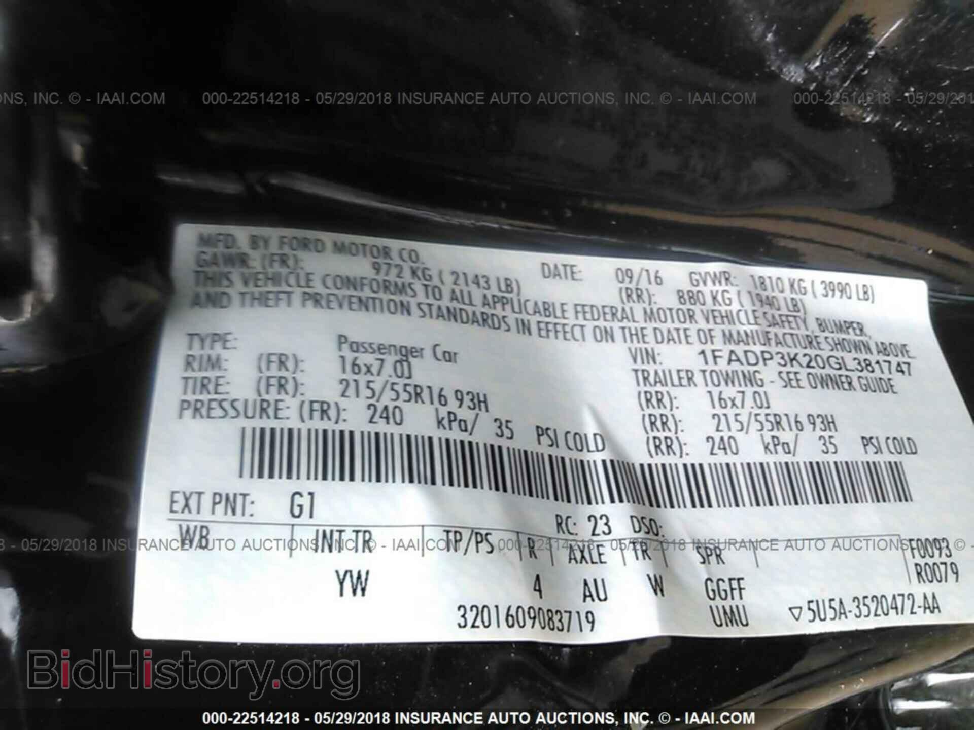 2016 Ford Focus - VIN: 1FADP3K20GL381747 - Photo 9