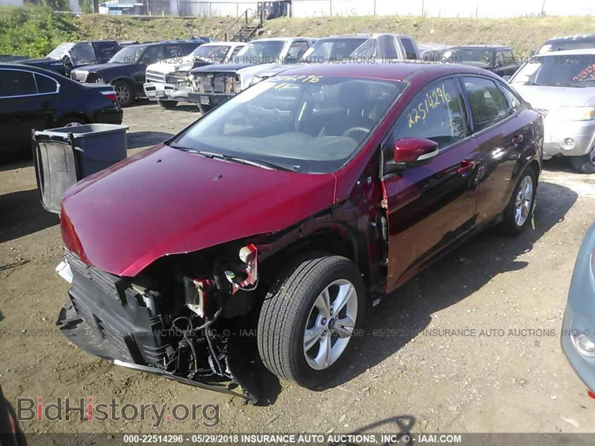 2014 Ford Focus - VIN: 1FADP3F23EL264235 - Photo 2
