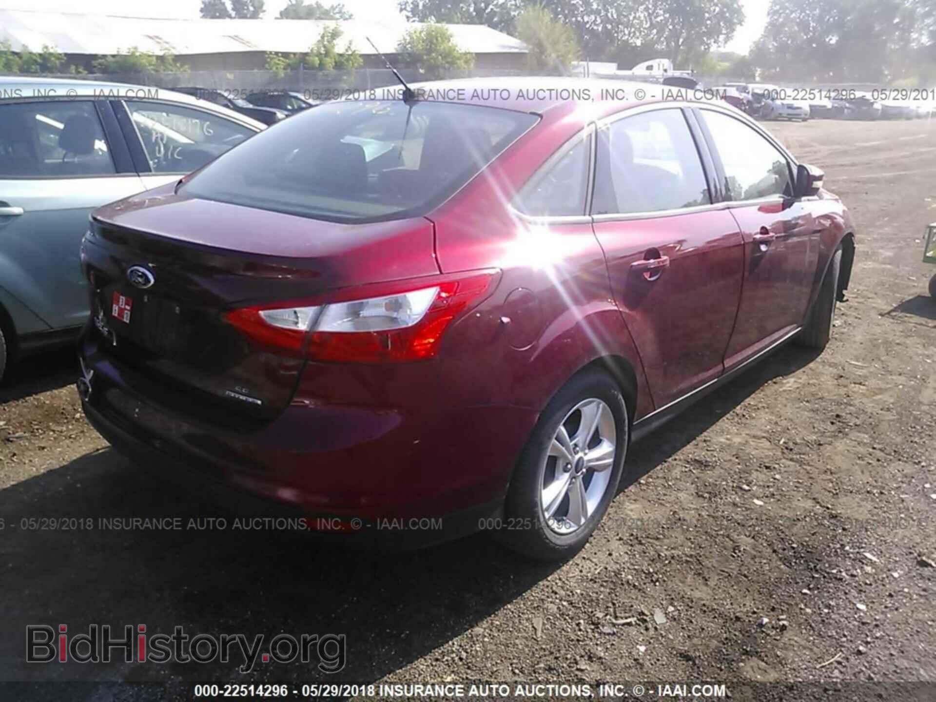 2014 Ford Focus - VIN: 1FADP3F23EL264235 - Photo 4