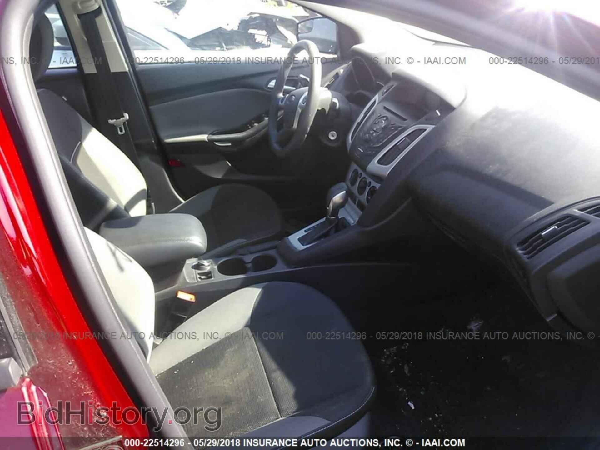 2014 Ford Focus - VIN: 1FADP3F23EL264235 - Photo 5