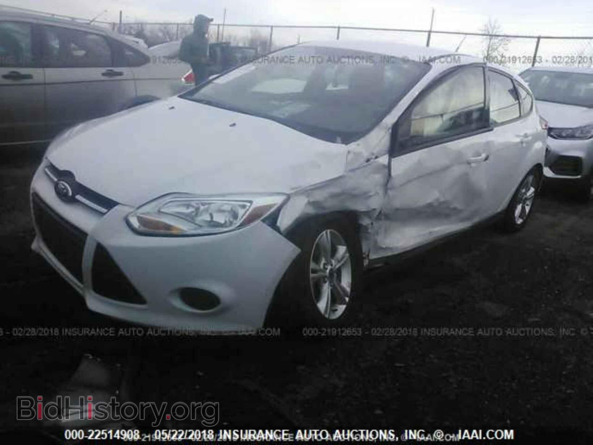 2014 Ford Focus - VIN: 1FADP3K23EL322124 - Фото 2