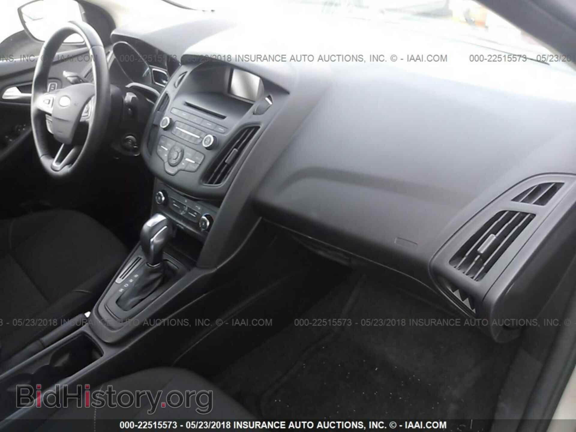 2015 Ford Focus - VIN: 1FADP3F21FL305799 - Photo 5
