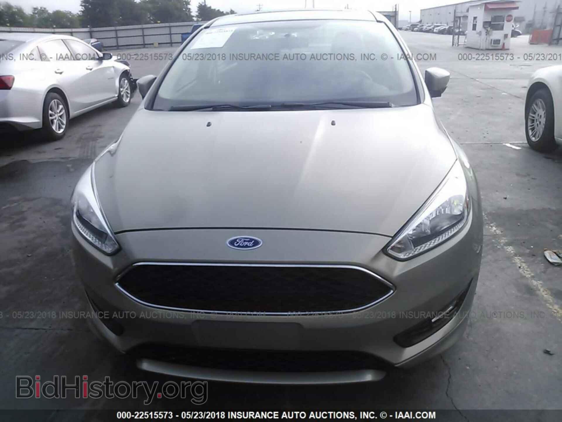 2015 Ford Focus - VIN: 1FADP3F21FL305799 - Photo 6