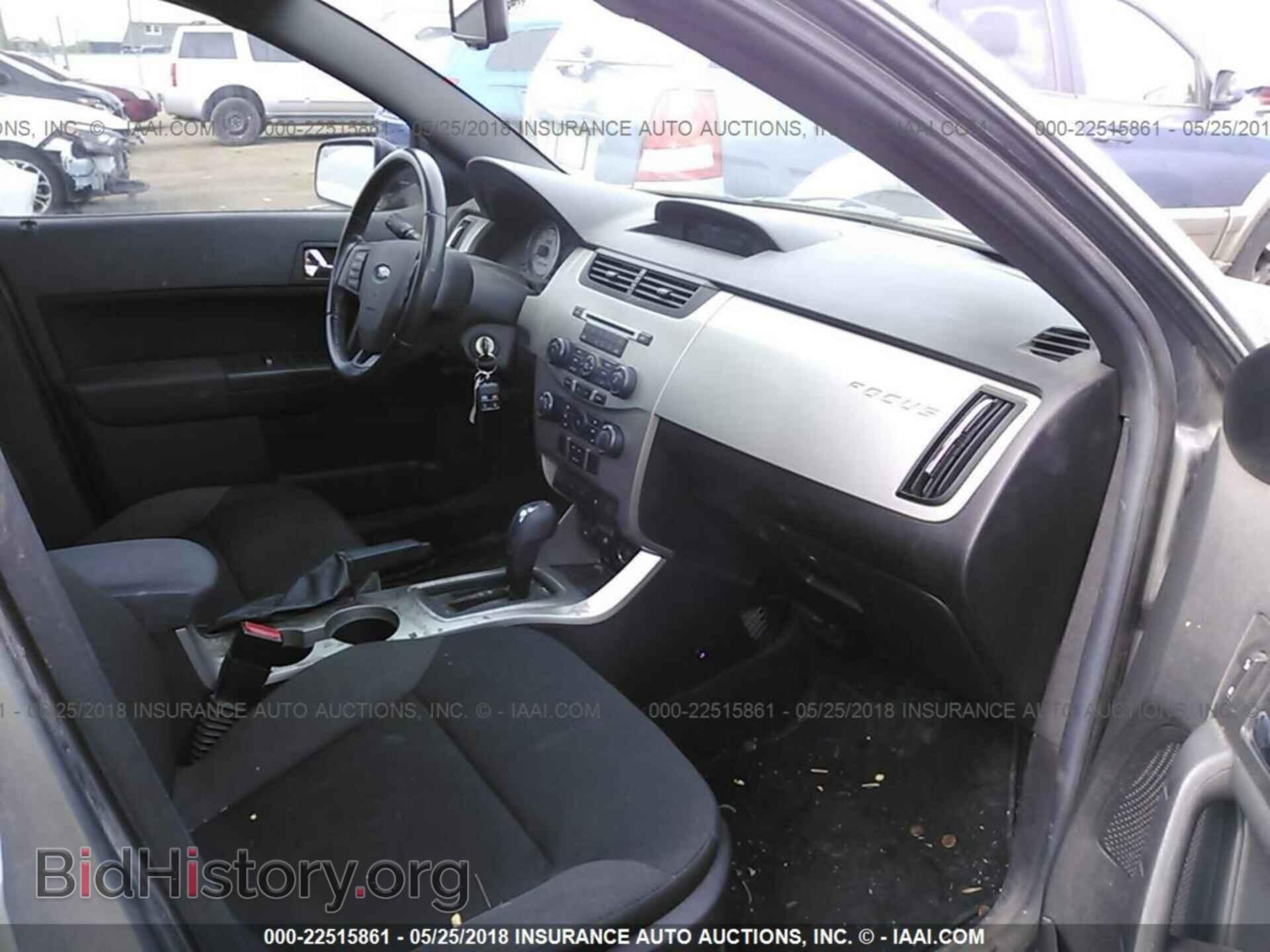 2011 Ford Focus - VIN: 1FAHP3GN8BW162966 - Фото 5